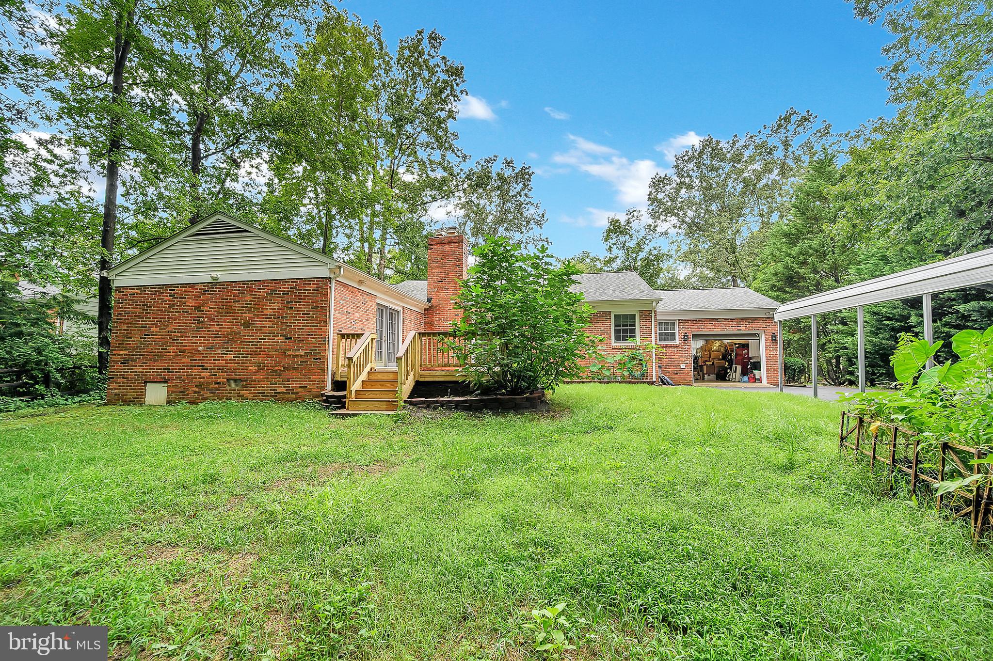 NORTH FERRY FARMS - Residential