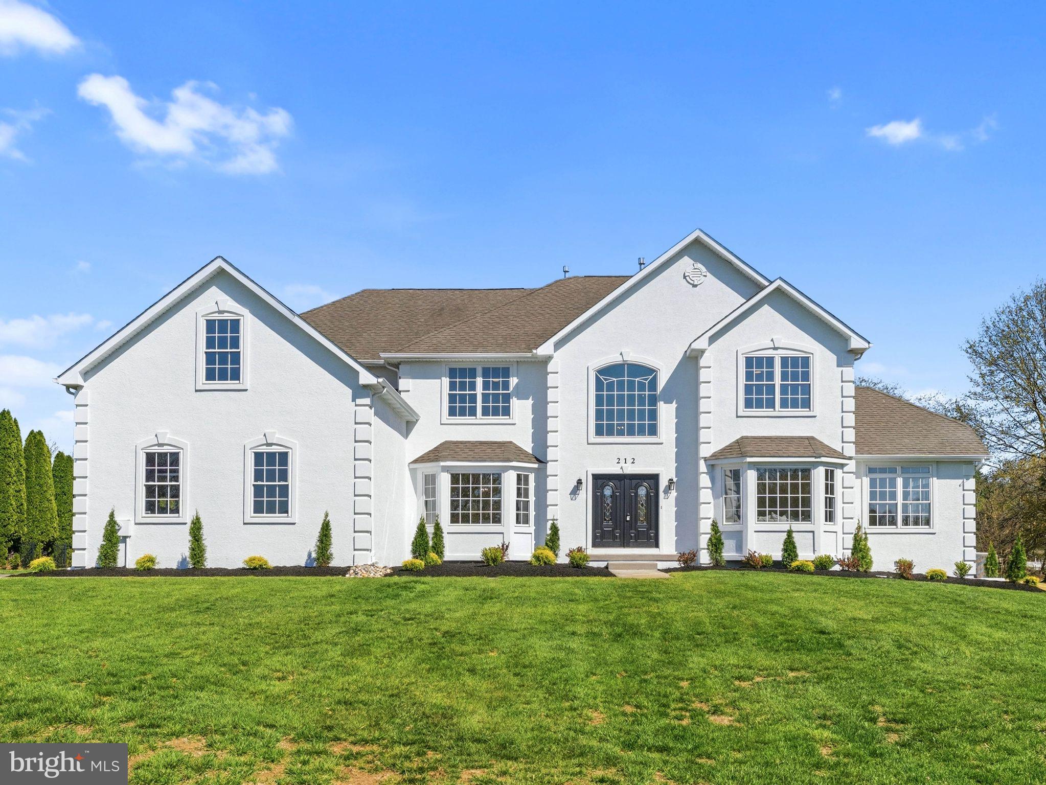 212 EAGLE COURT