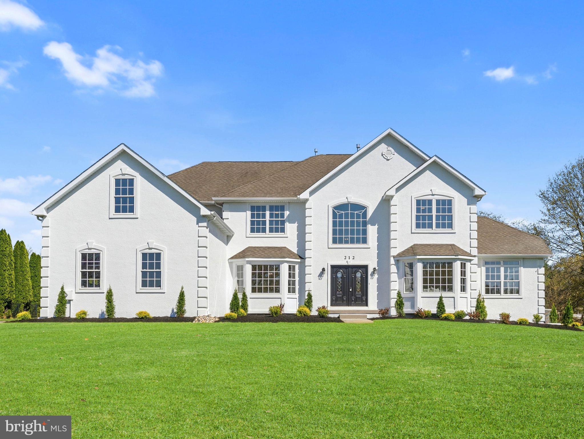 212 EAGLE COURT
