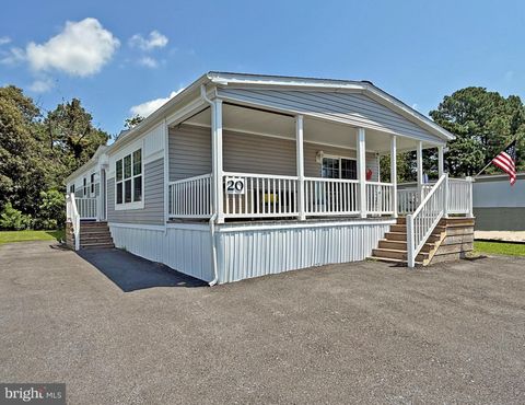 Homes For Sale - 20 Carriage Lane<br/> REHOBOTH BEACH, DE 19971