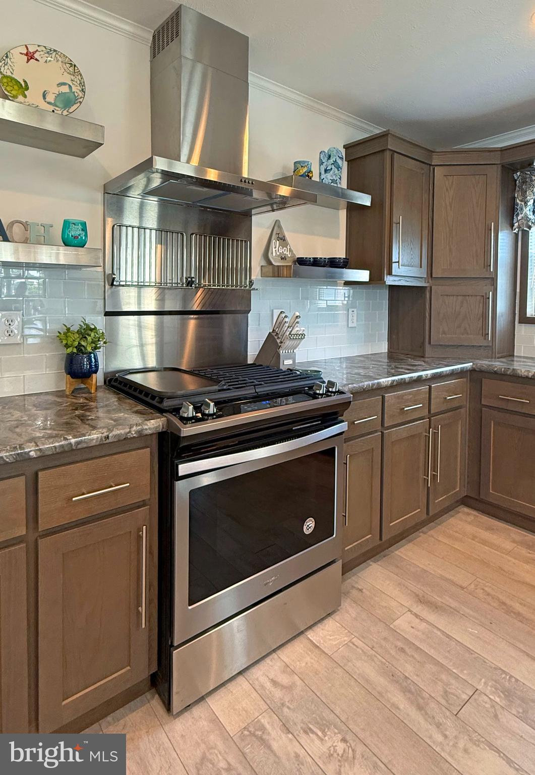 COLONIAL EAST MHP - Residential