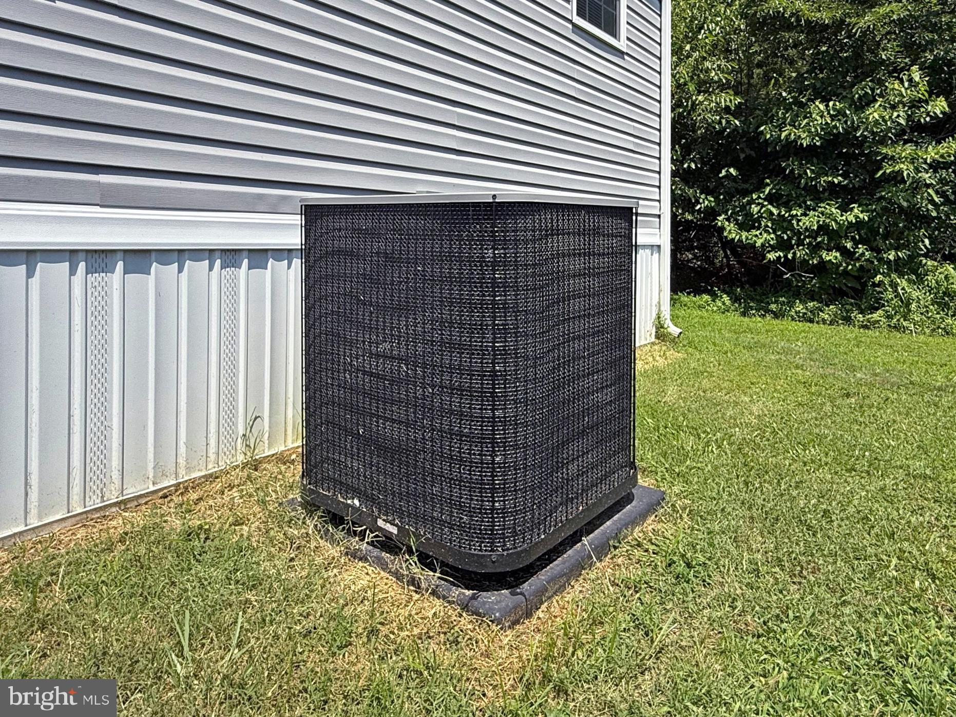 COLONIAL EAST MHP - Residential