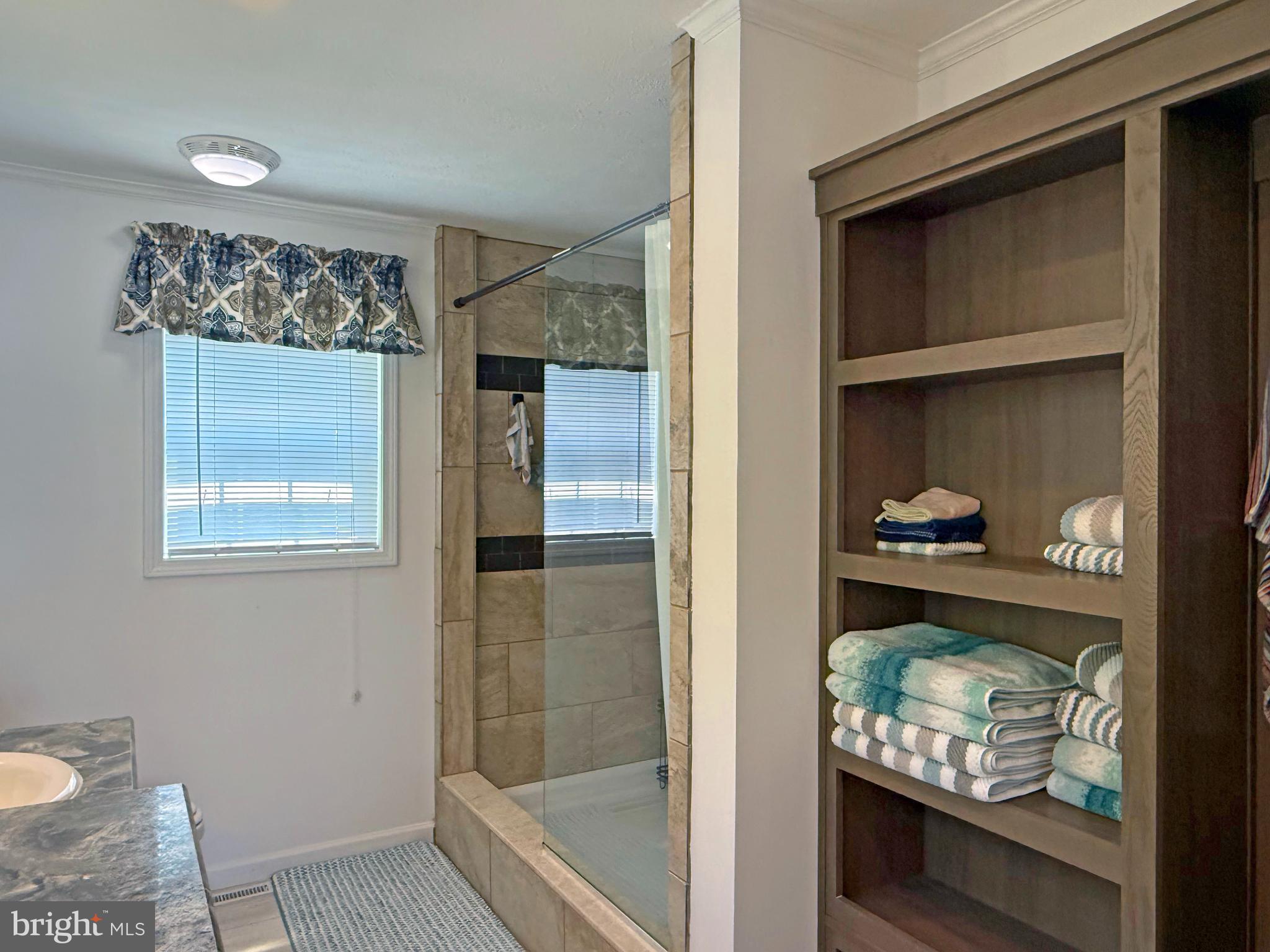 COLONIAL EAST MHP - Residential