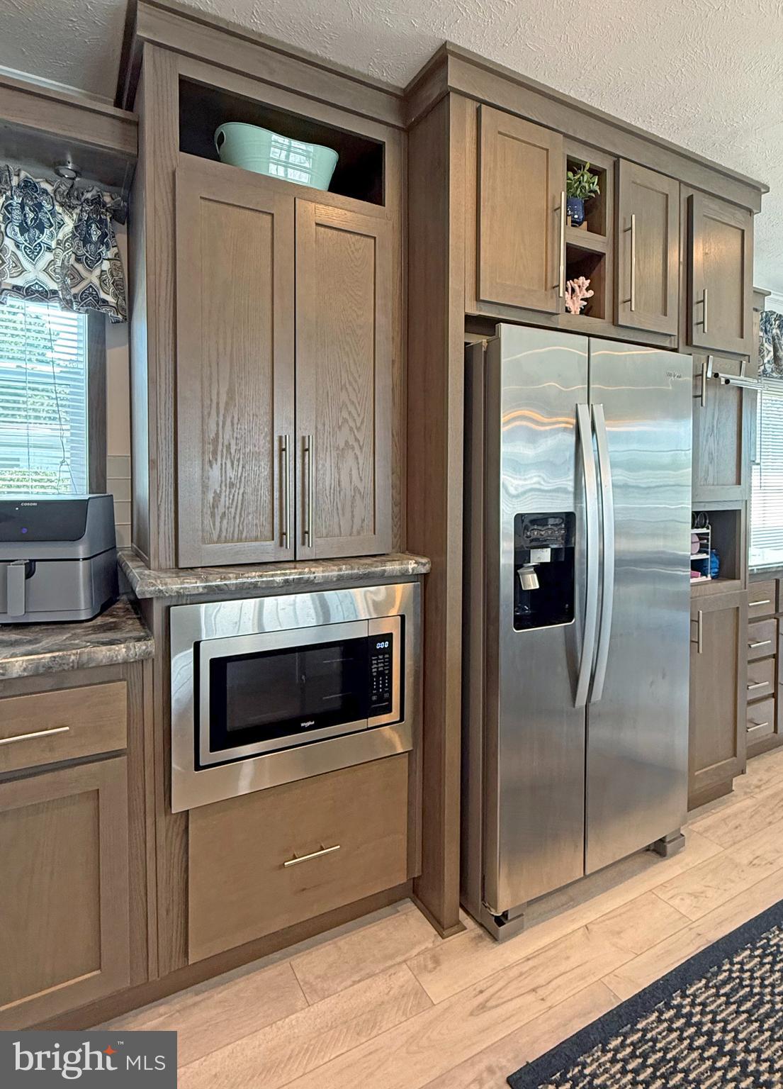 COLONIAL EAST MHP - Residential