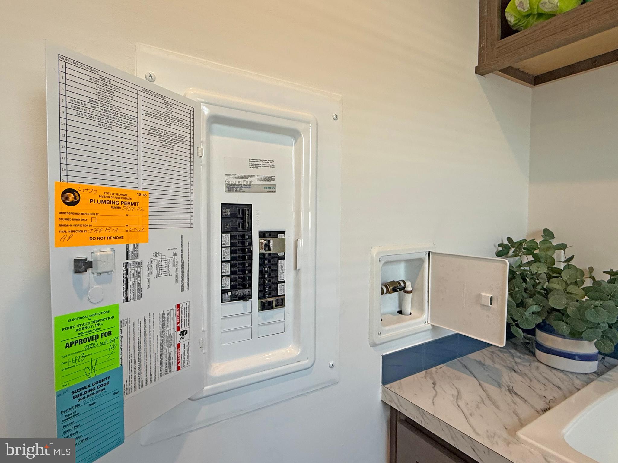 COLONIAL EAST MHP - Residential