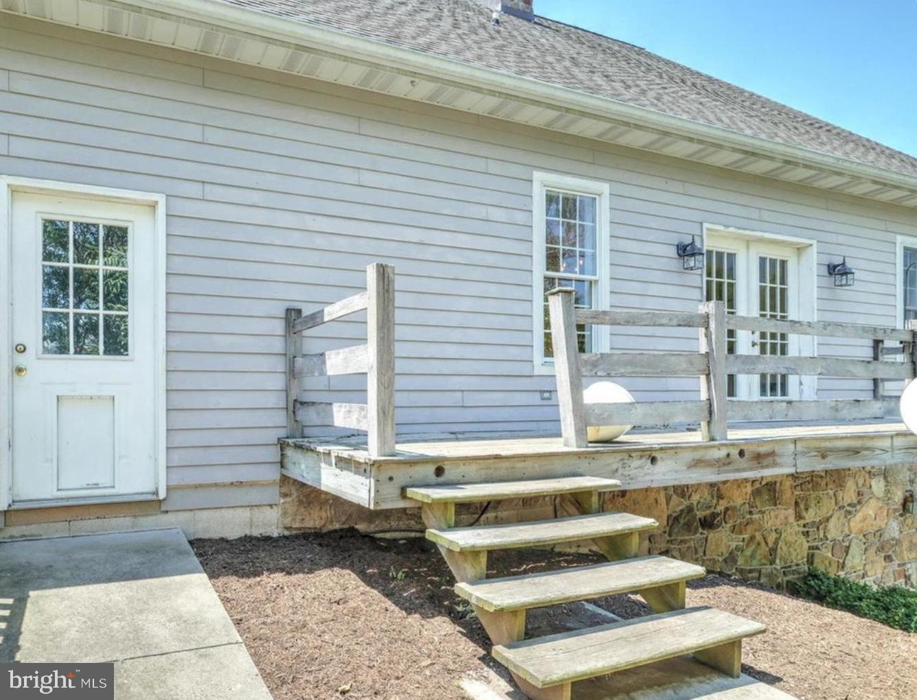 1520 HERRS RIDGE ROAD