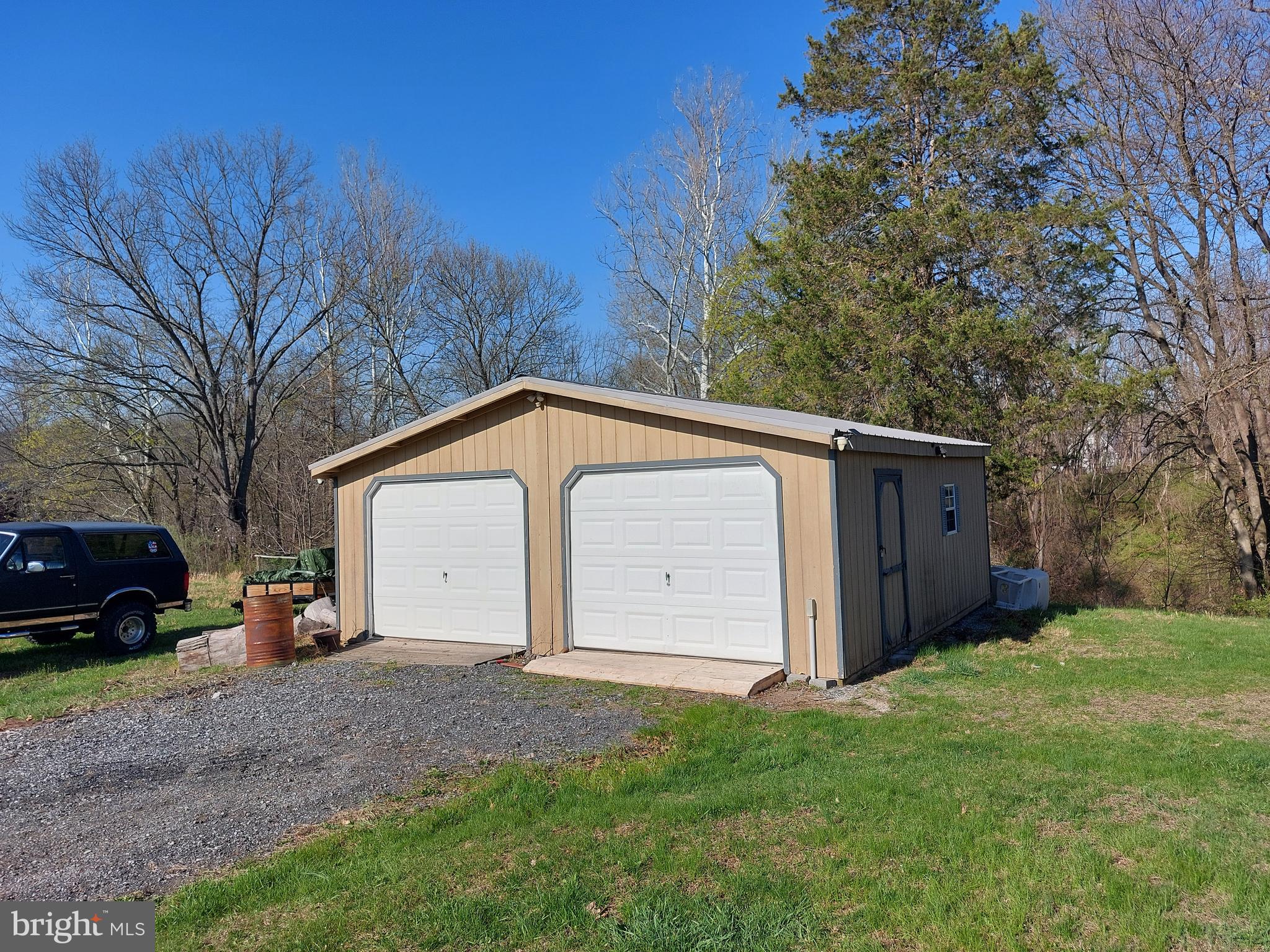 343 DARK HOLLOW ROAD