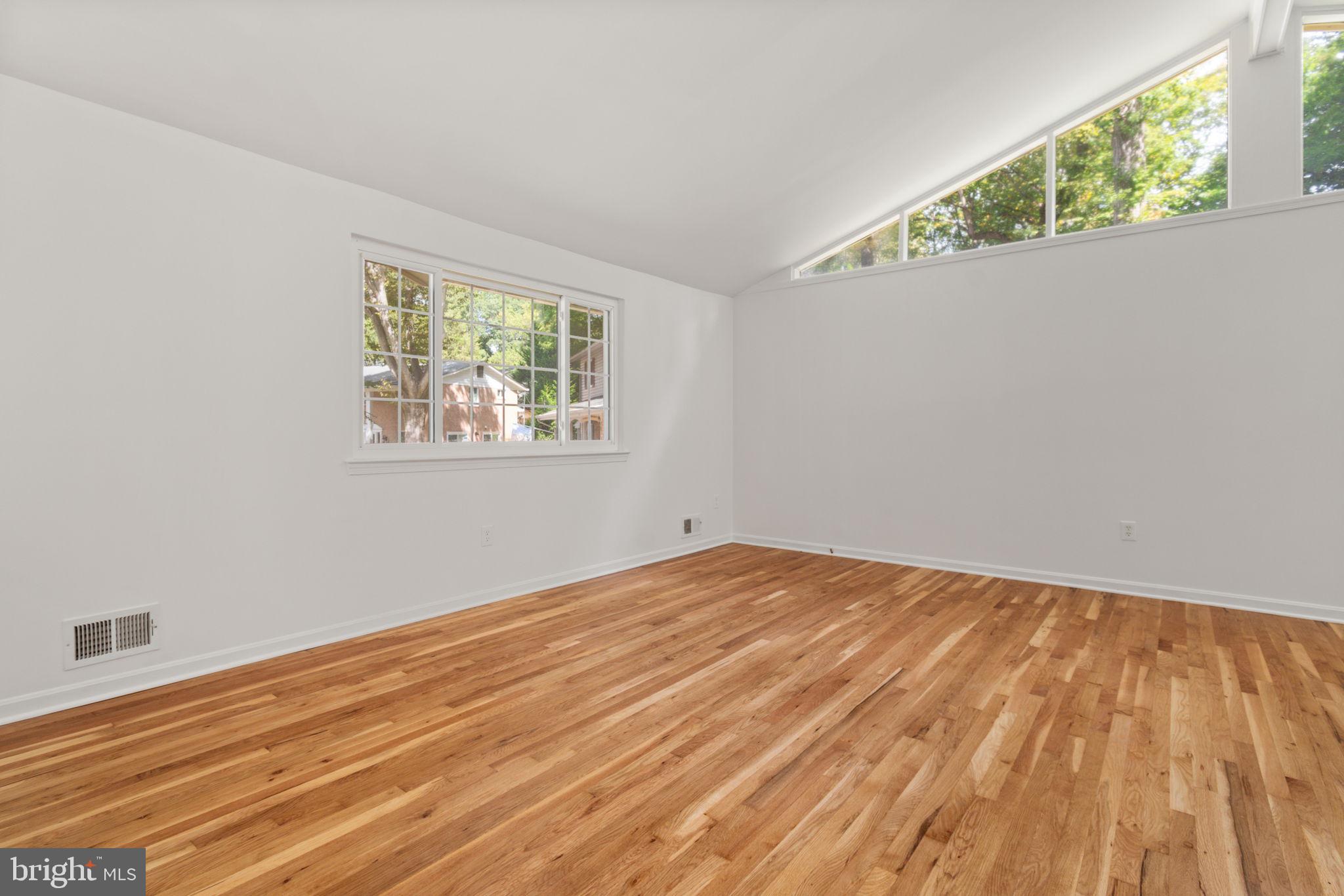 KINGS PARK WEST - Residential