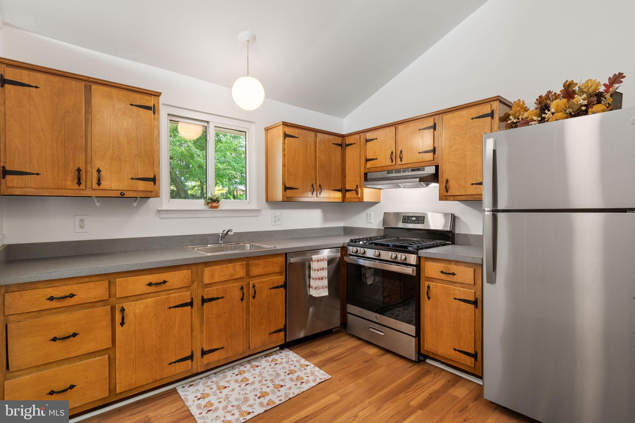 KINGS PARK WEST - Residential