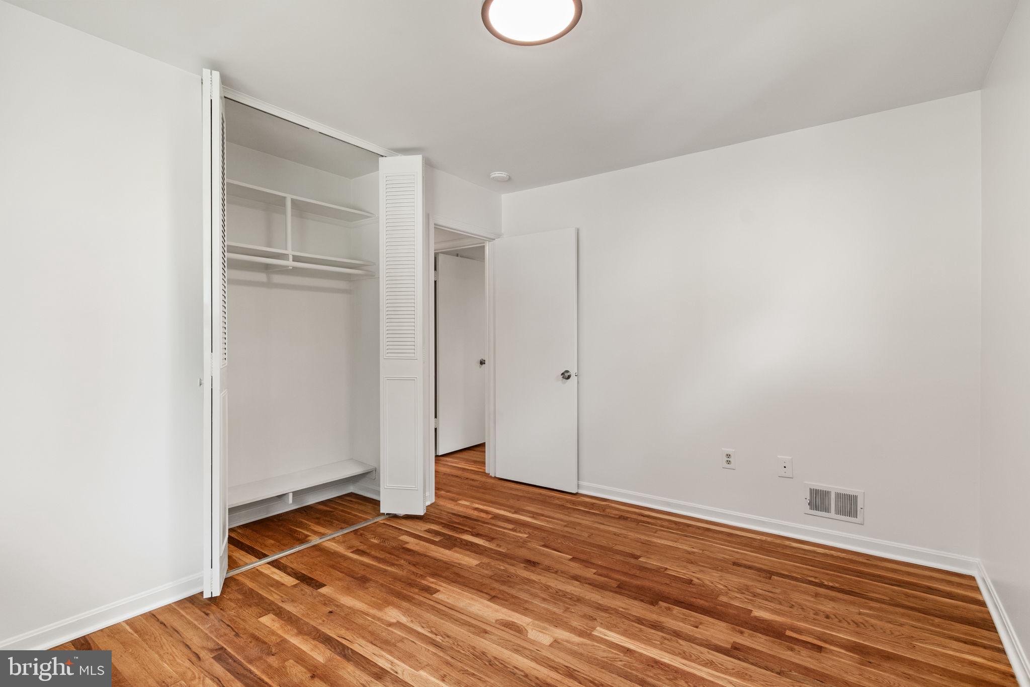 KINGS PARK WEST - Residential