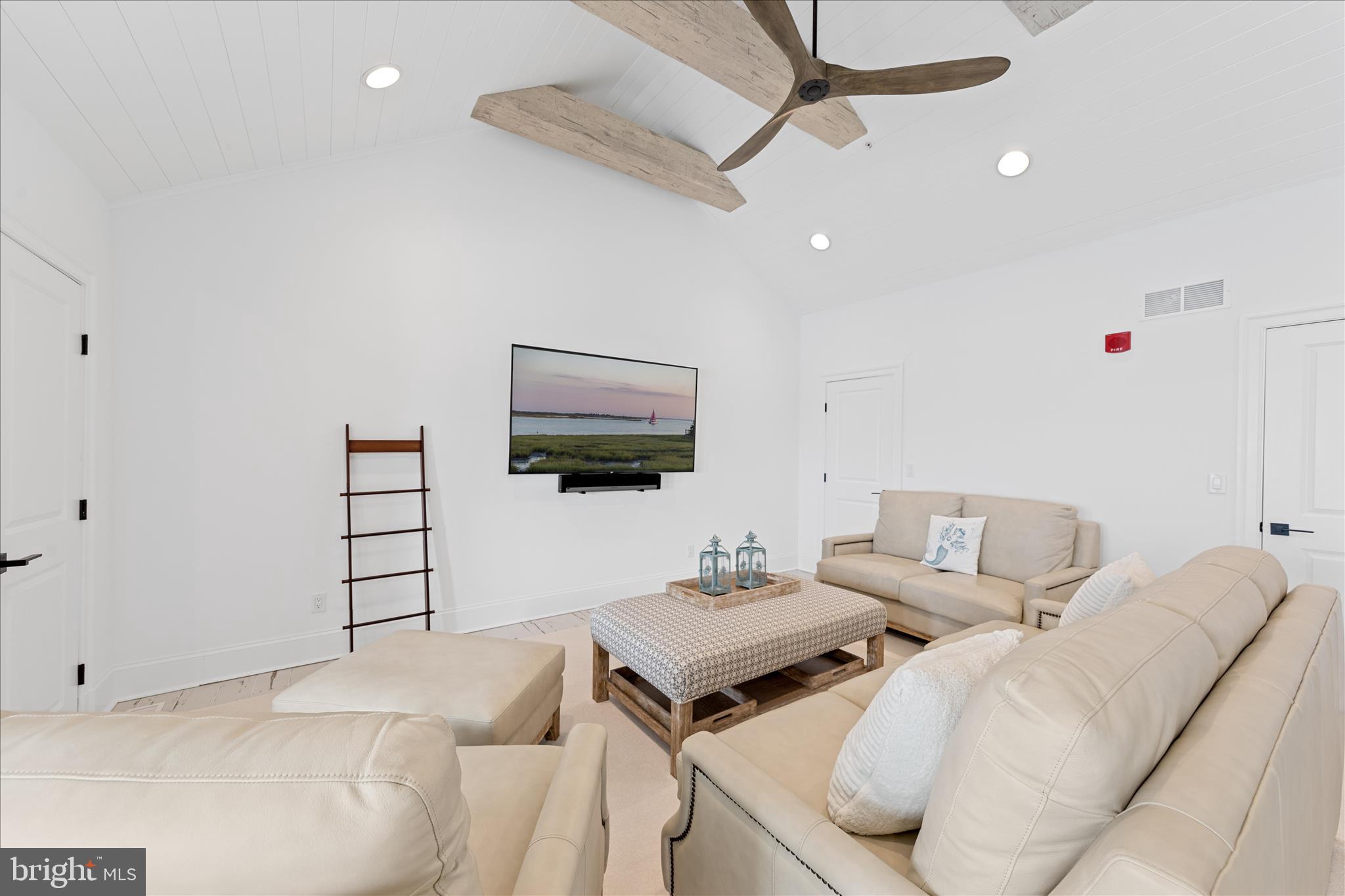 WELLS COVE MARINA & TOWNHOMES - Residential