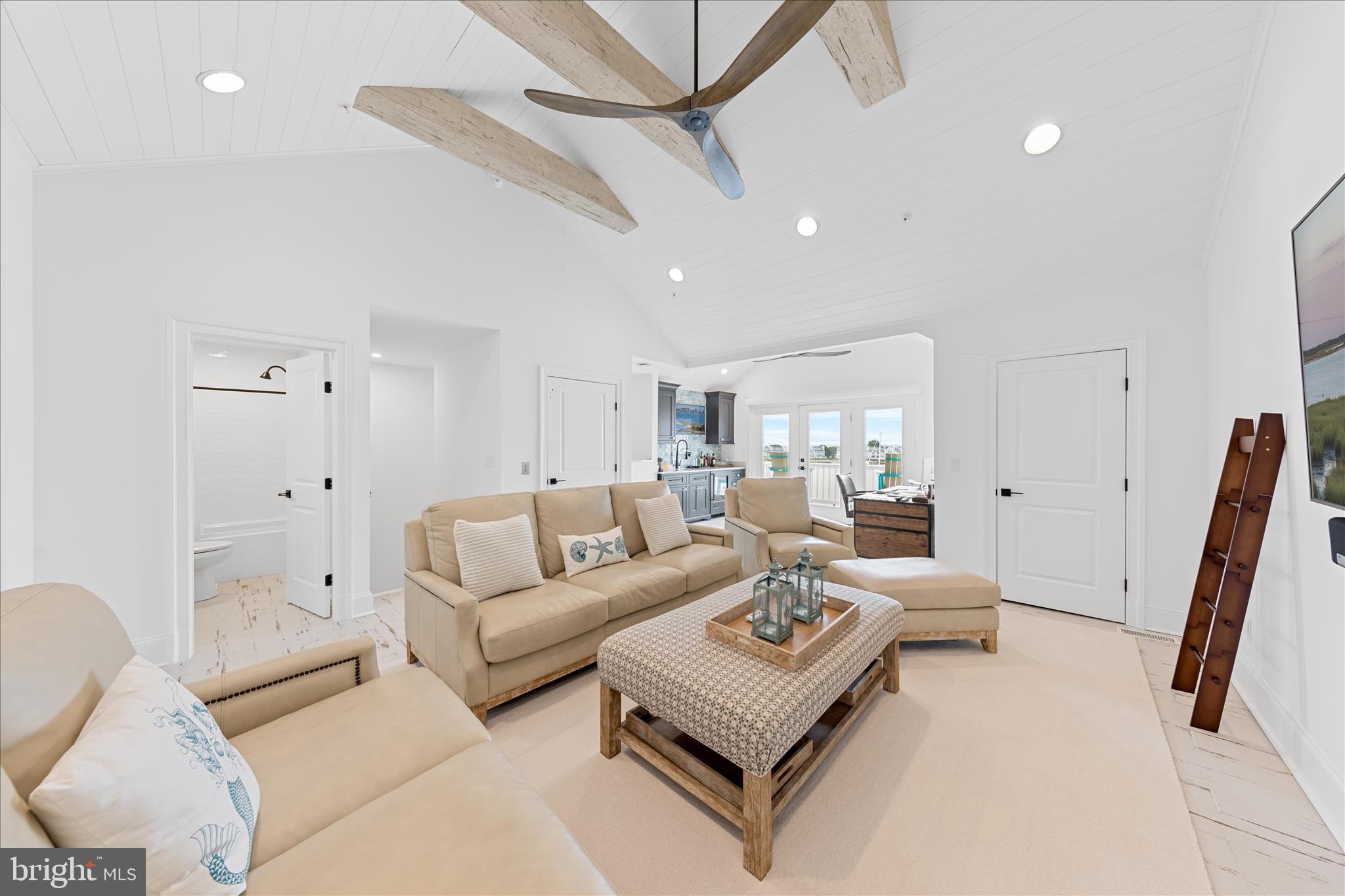 WELLS COVE MARINA & TOWNHOMES - Residential