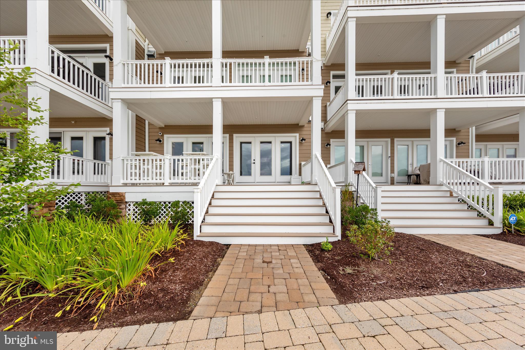 WELLS COVE MARINA & TOWNHOMES - Residential