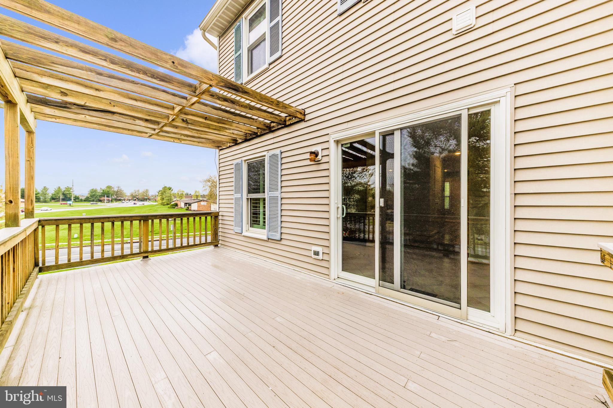 THE CHASE OF FOXCROFT - Residential