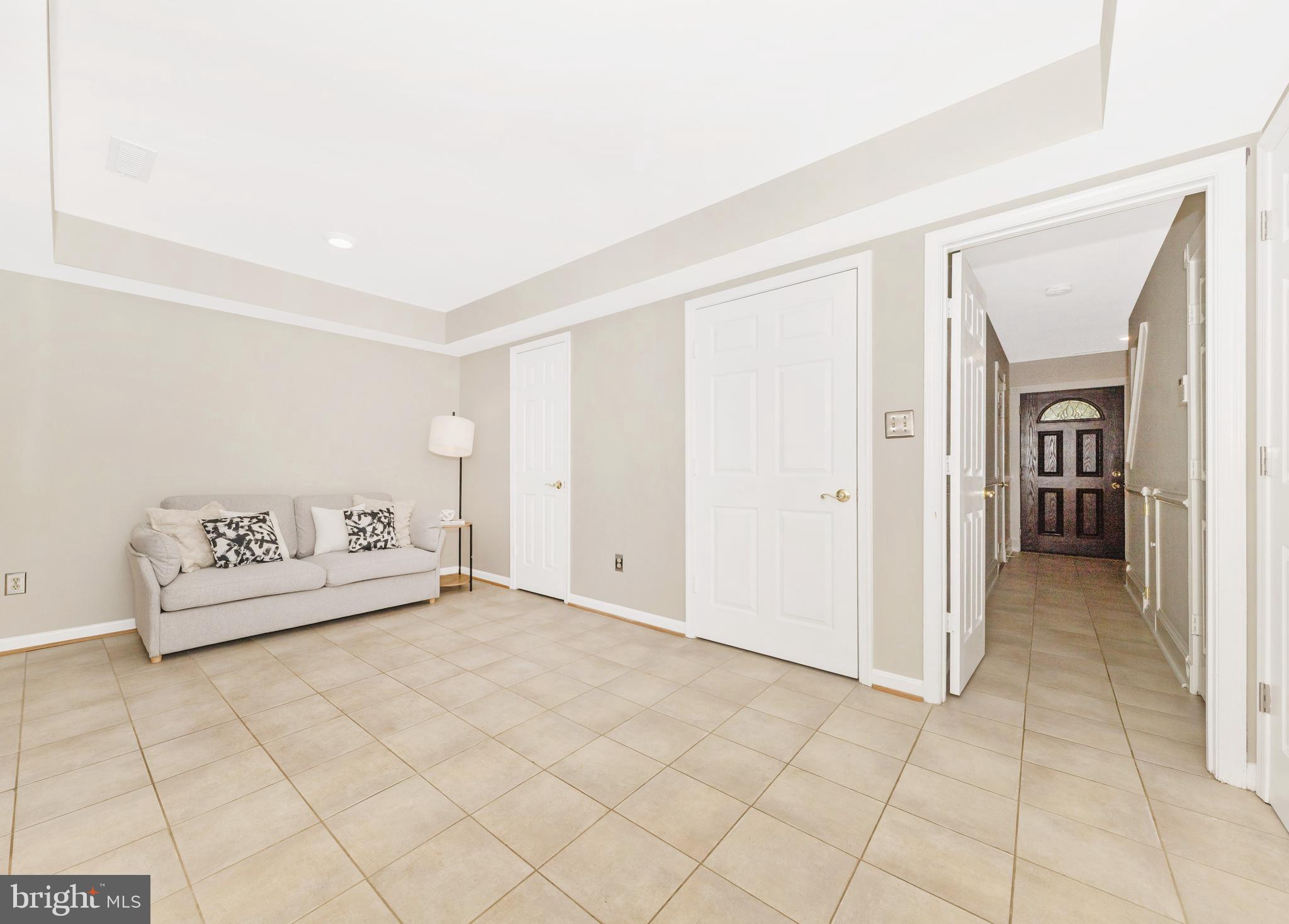 THE CHASE OF FOXCROFT - Residential