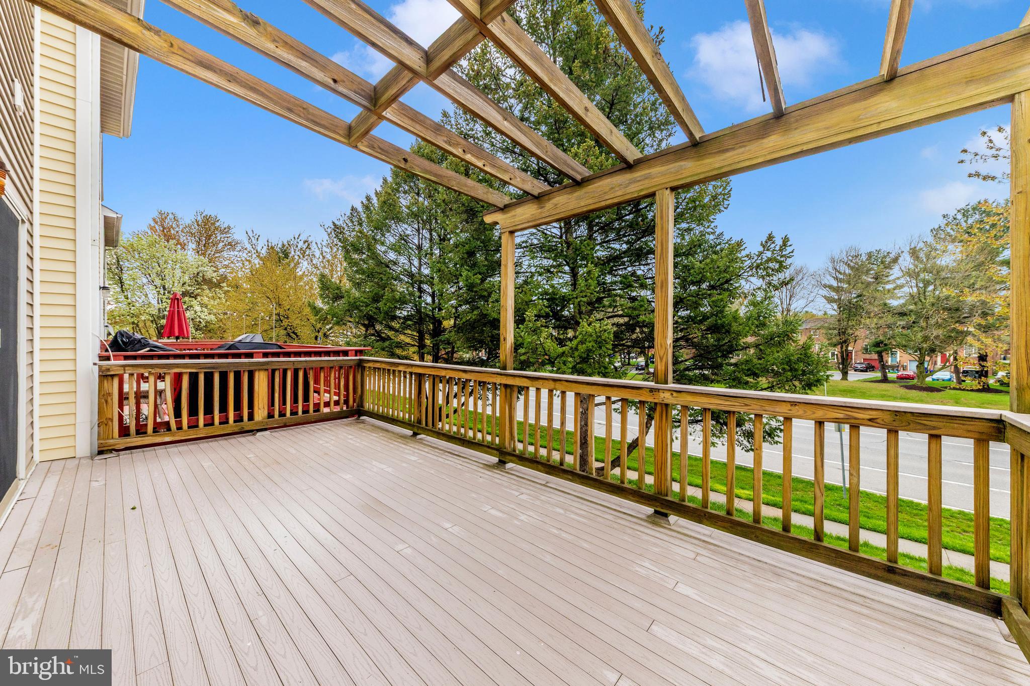 THE CHASE OF FOXCROFT - Residential