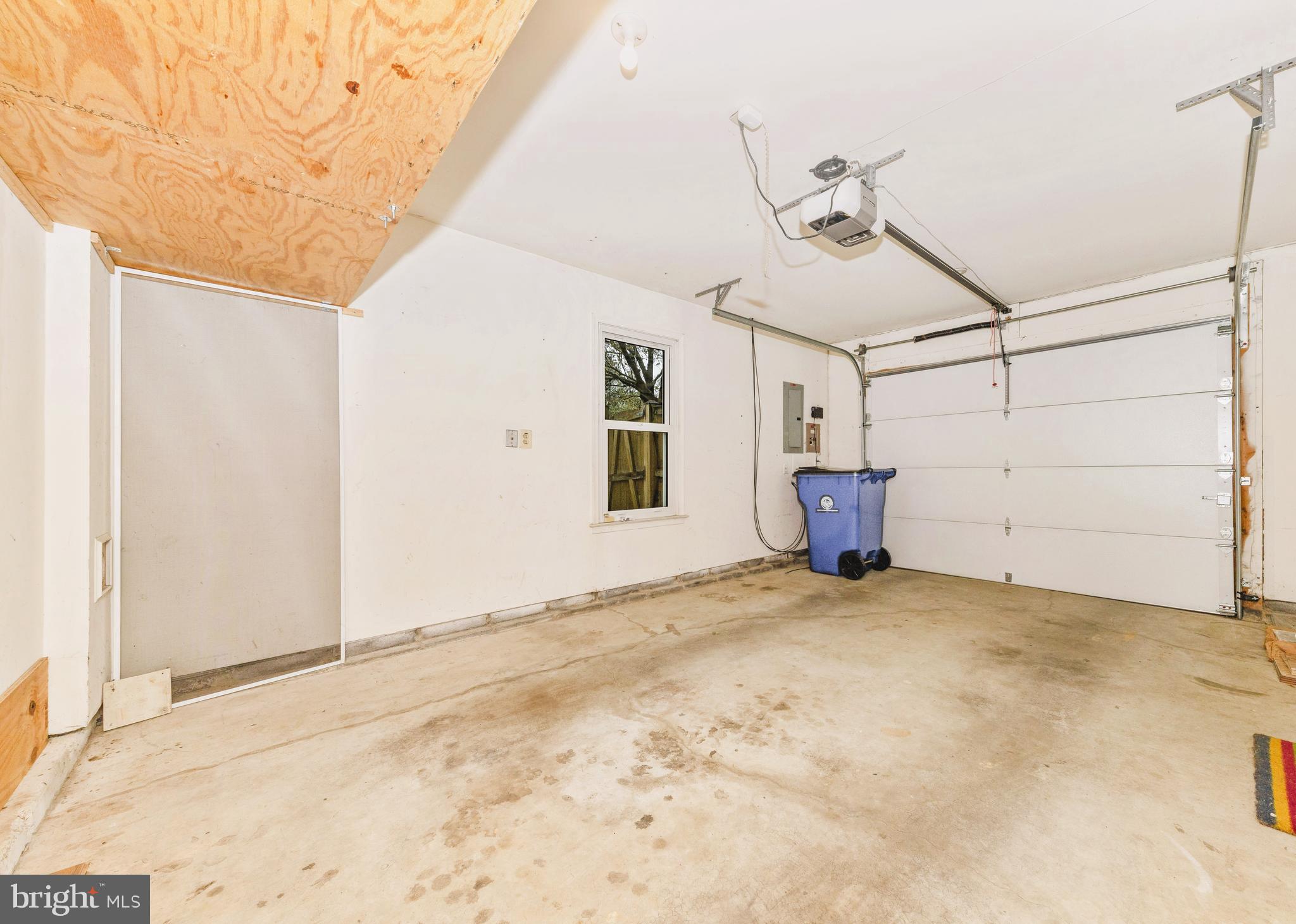 THE CHASE OF FOXCROFT - Residential