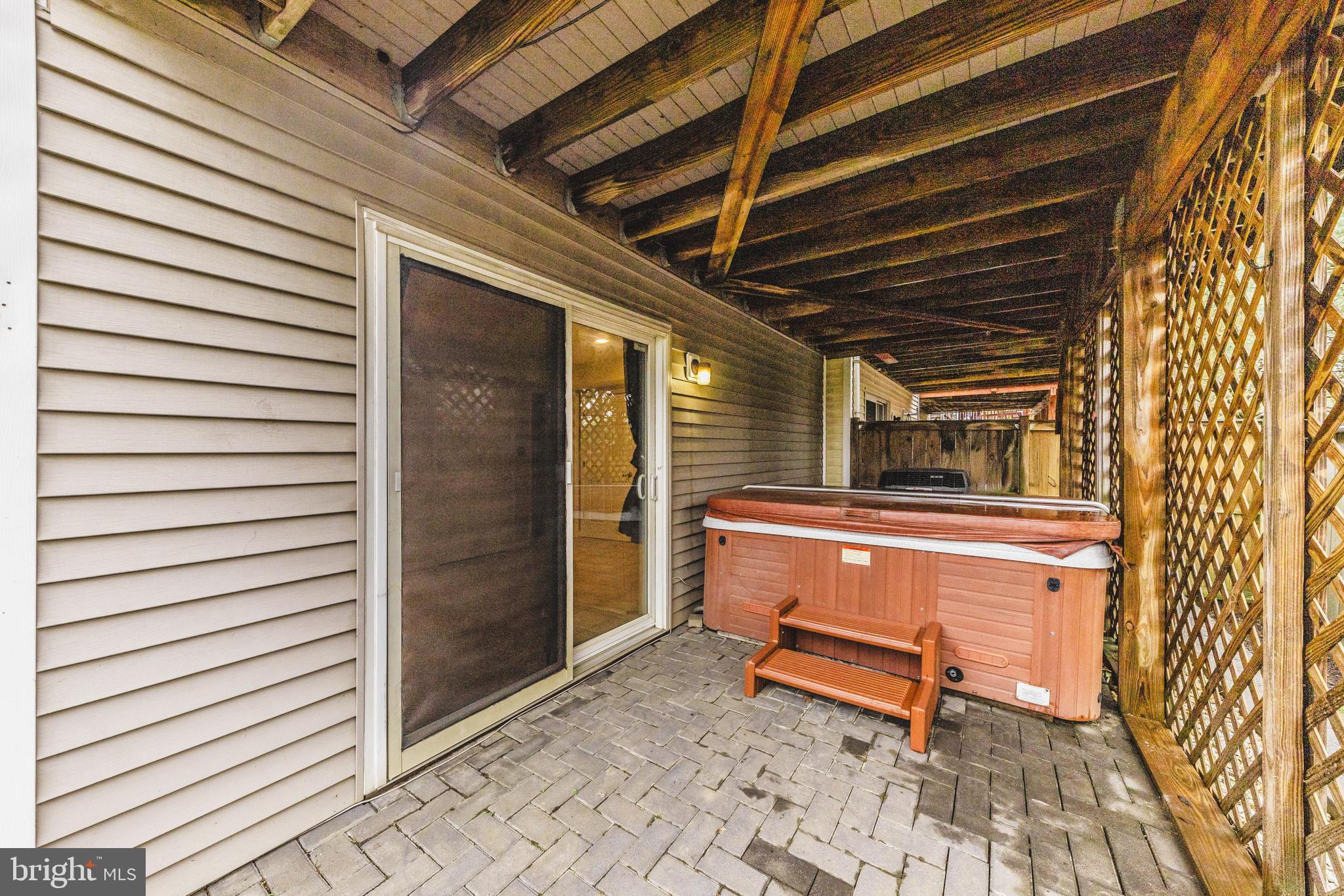 THE CHASE OF FOXCROFT - Residential