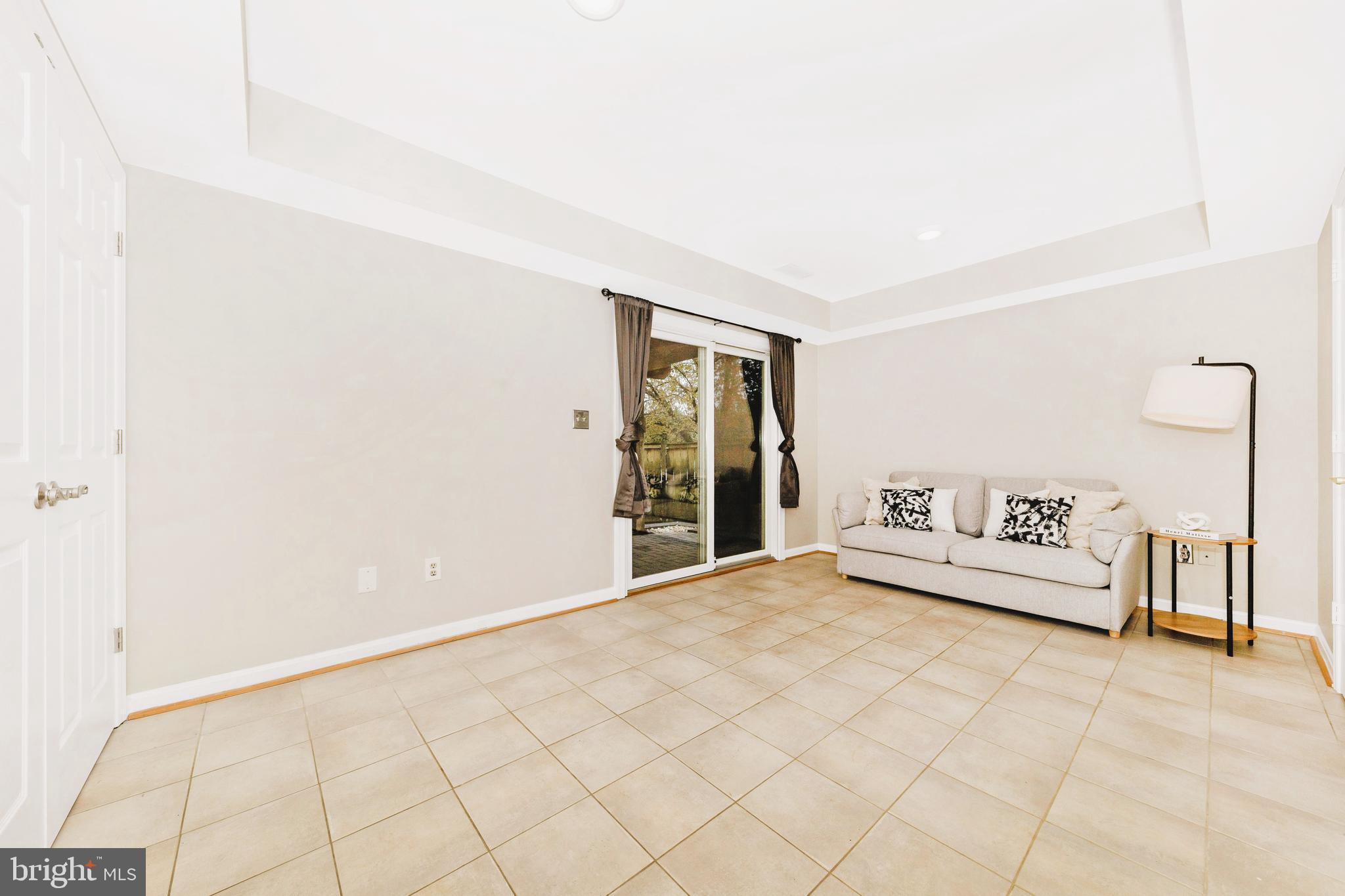 THE CHASE OF FOXCROFT - Residential