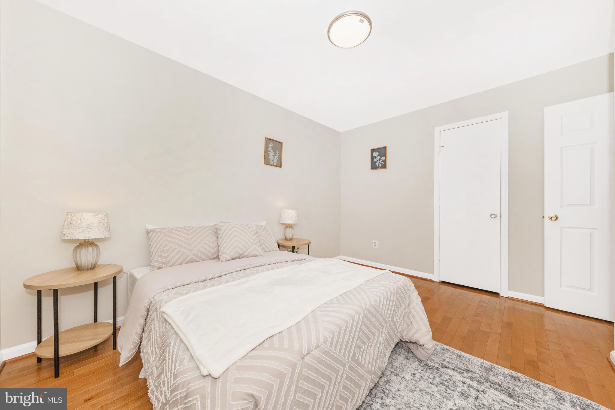 THE CHASE OF FOXCROFT - Residential