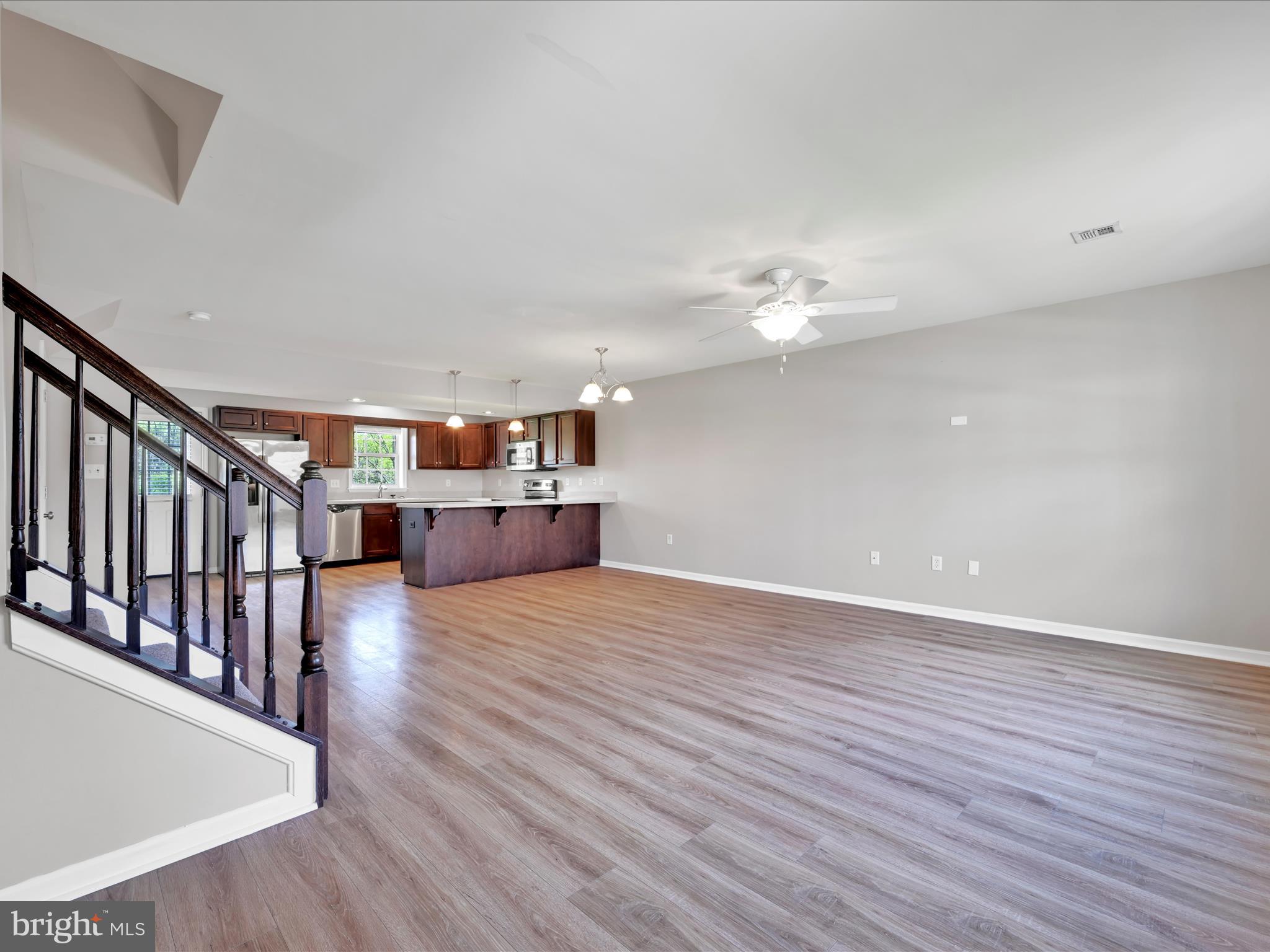 MELBOURNE PLACE - Residential