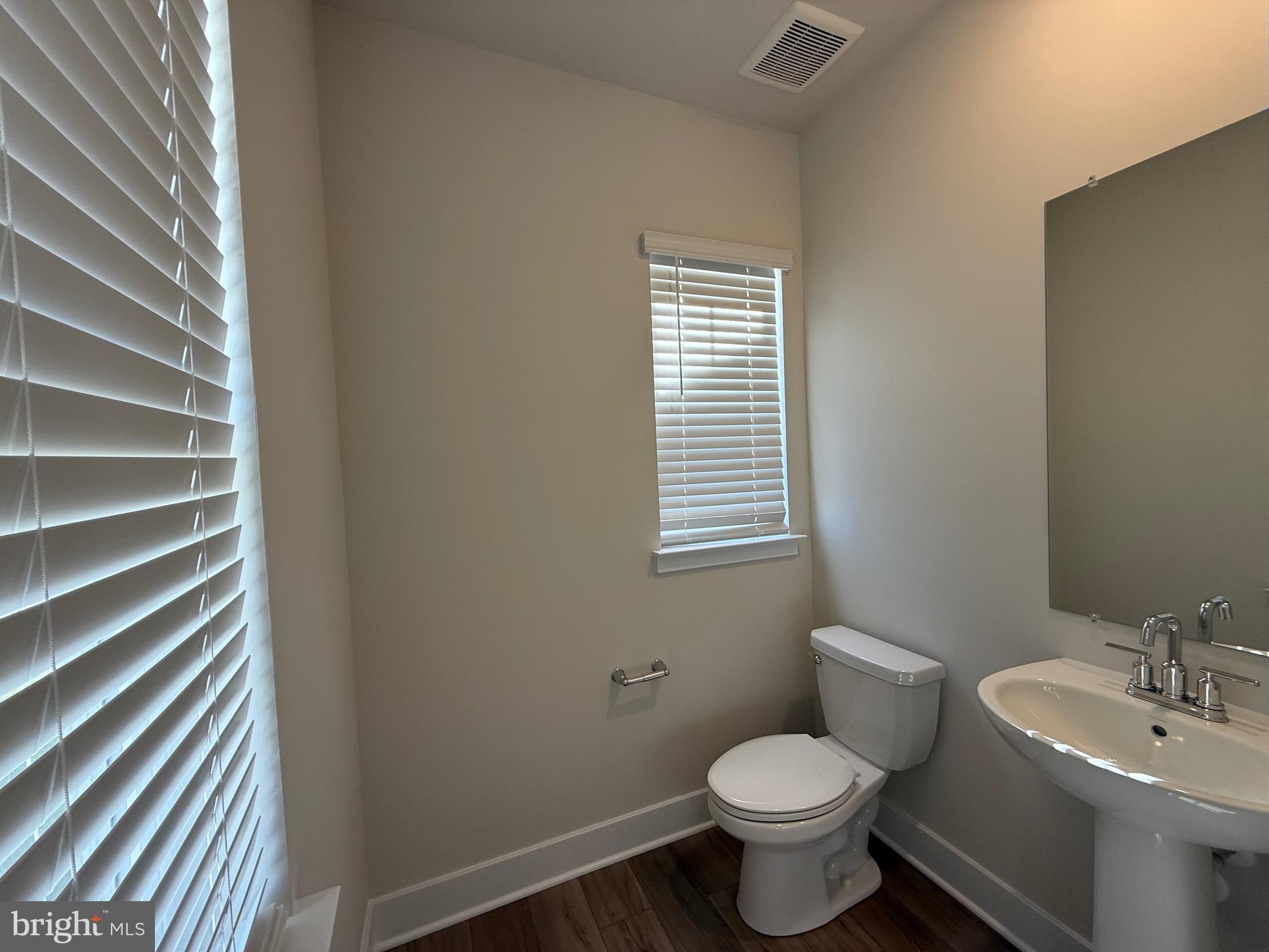 LAKESIDE AT TRAPPE - Residential Lease