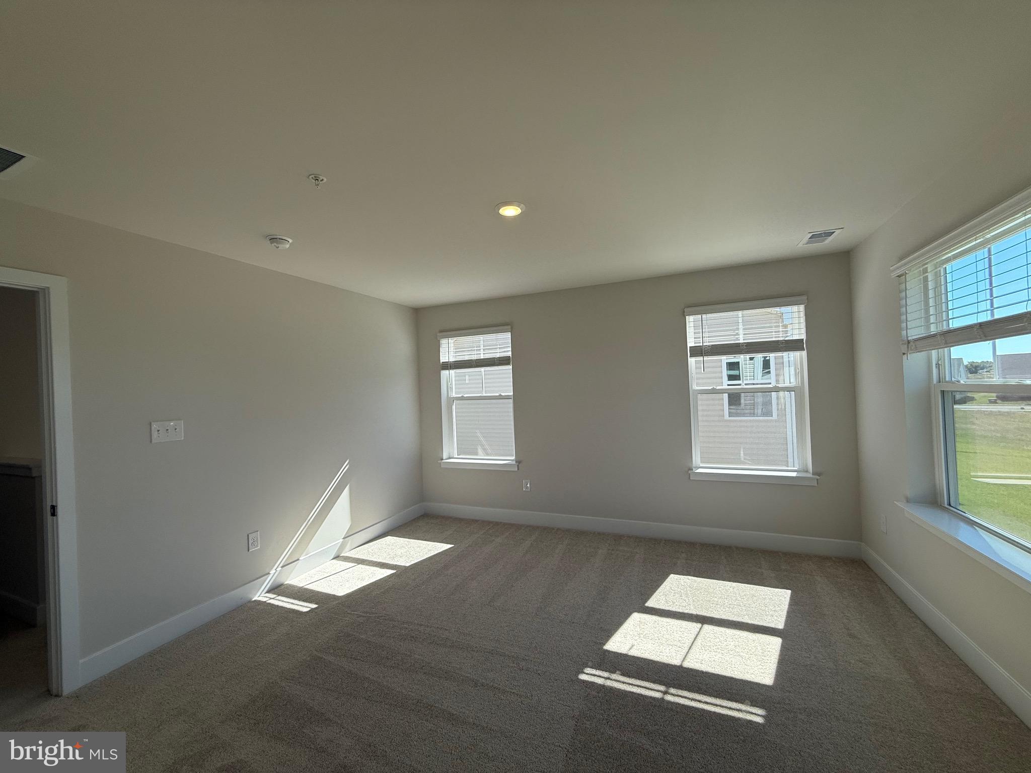 LAKESIDE AT TRAPPE - Residential Lease