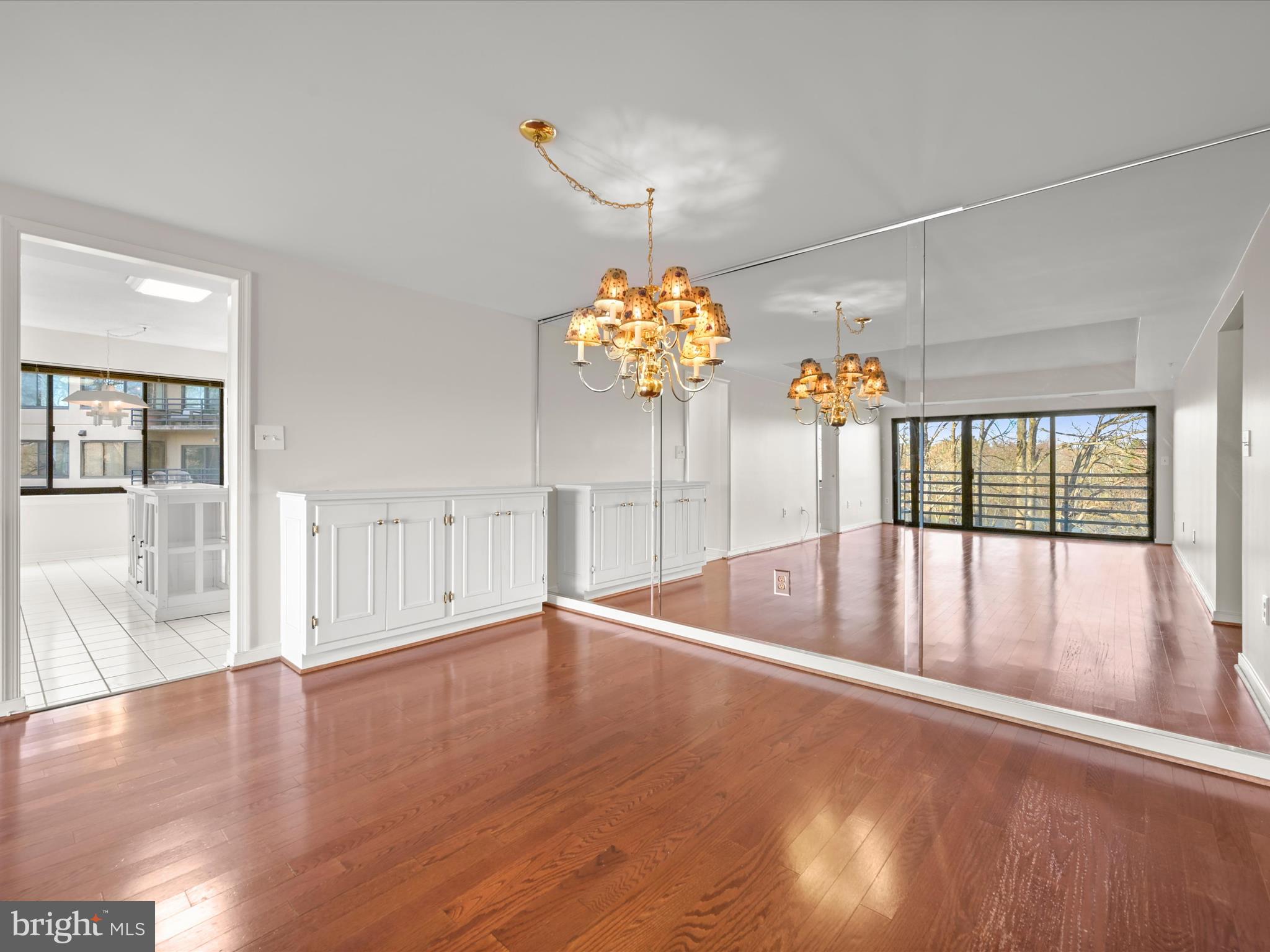 VILLAGE OF WILDE LAKE - Residential