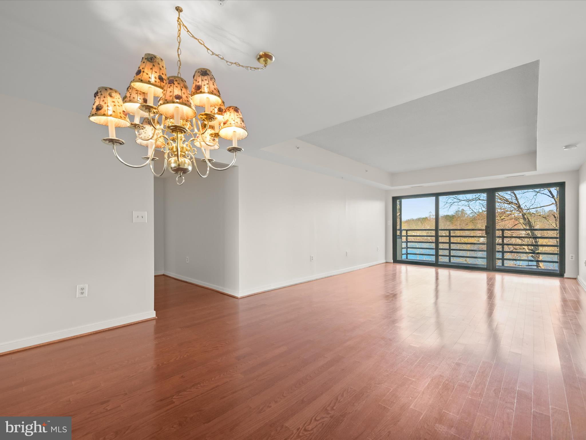 VILLAGE OF WILDE LAKE - Residential