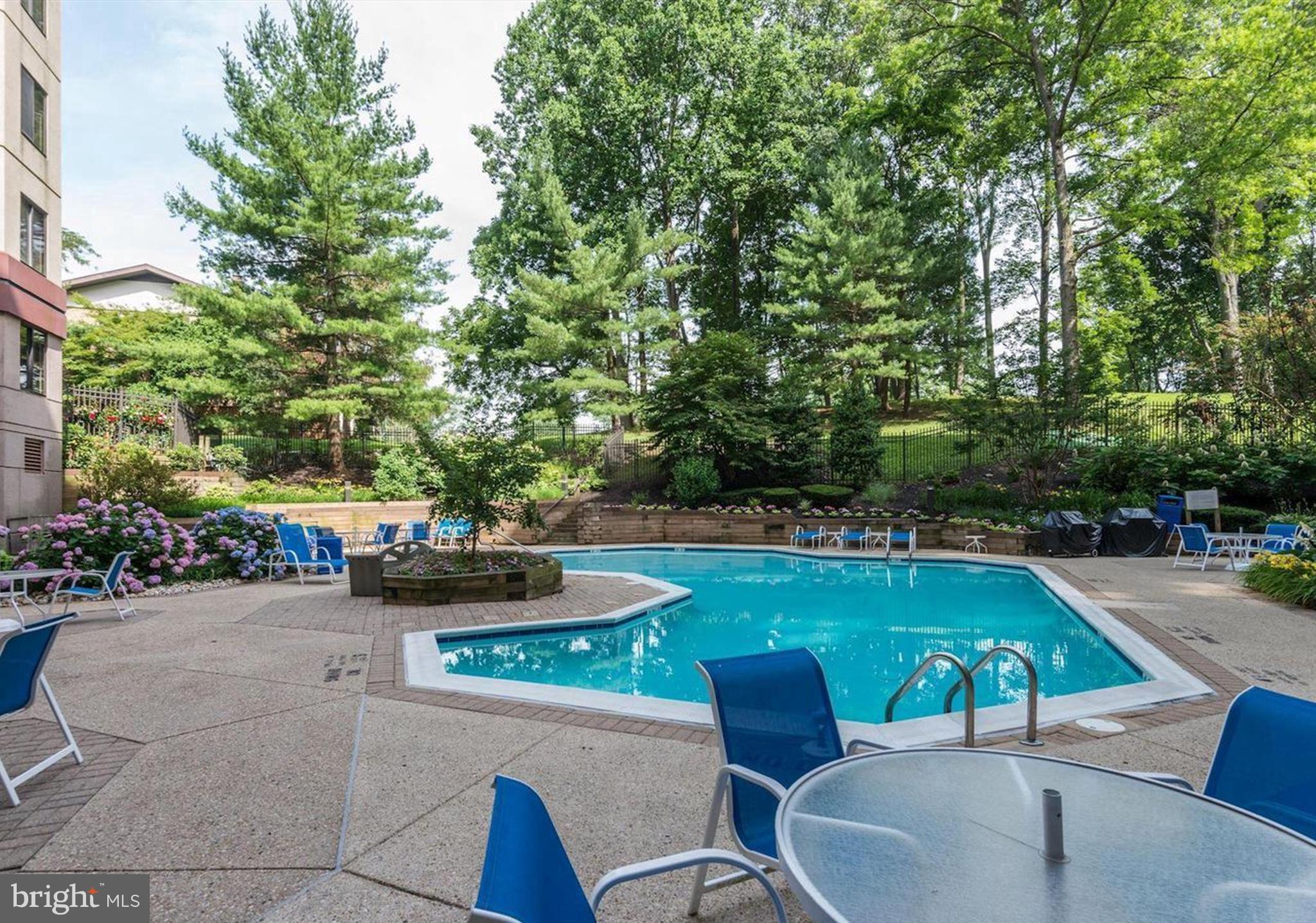 VILLAGE OF WILDE LAKE - Residential