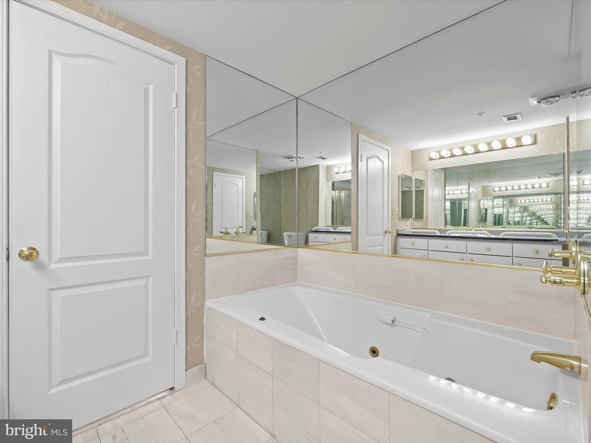 VILLAGE OF WILDE LAKE - Residential