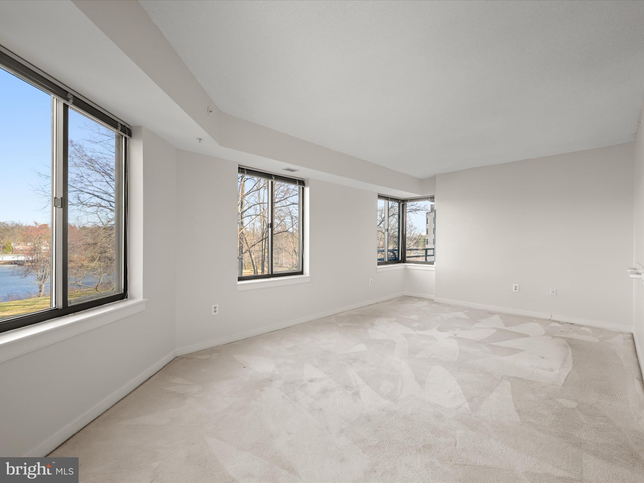 VILLAGE OF WILDE LAKE - Residential