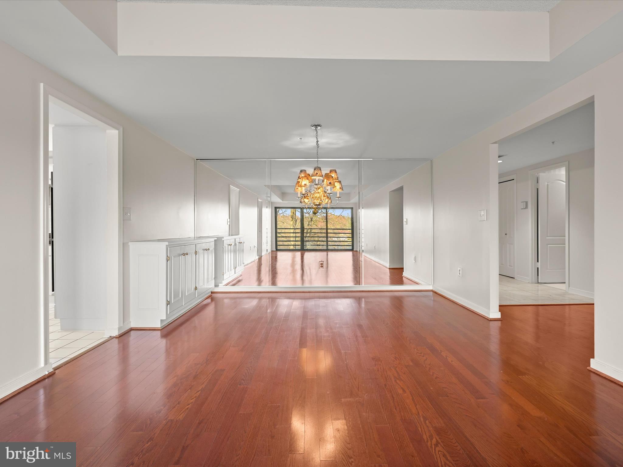 VILLAGE OF WILDE LAKE - Residential