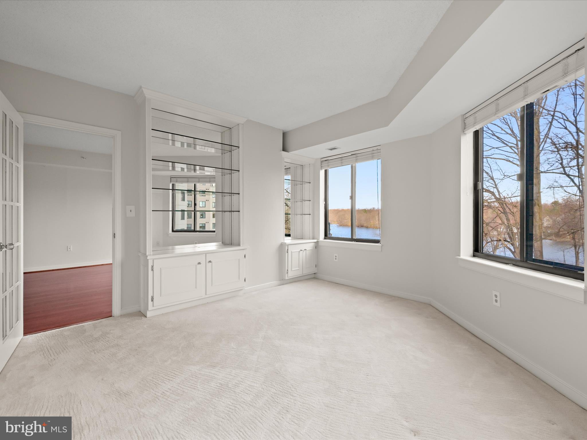 VILLAGE OF WILDE LAKE - Residential