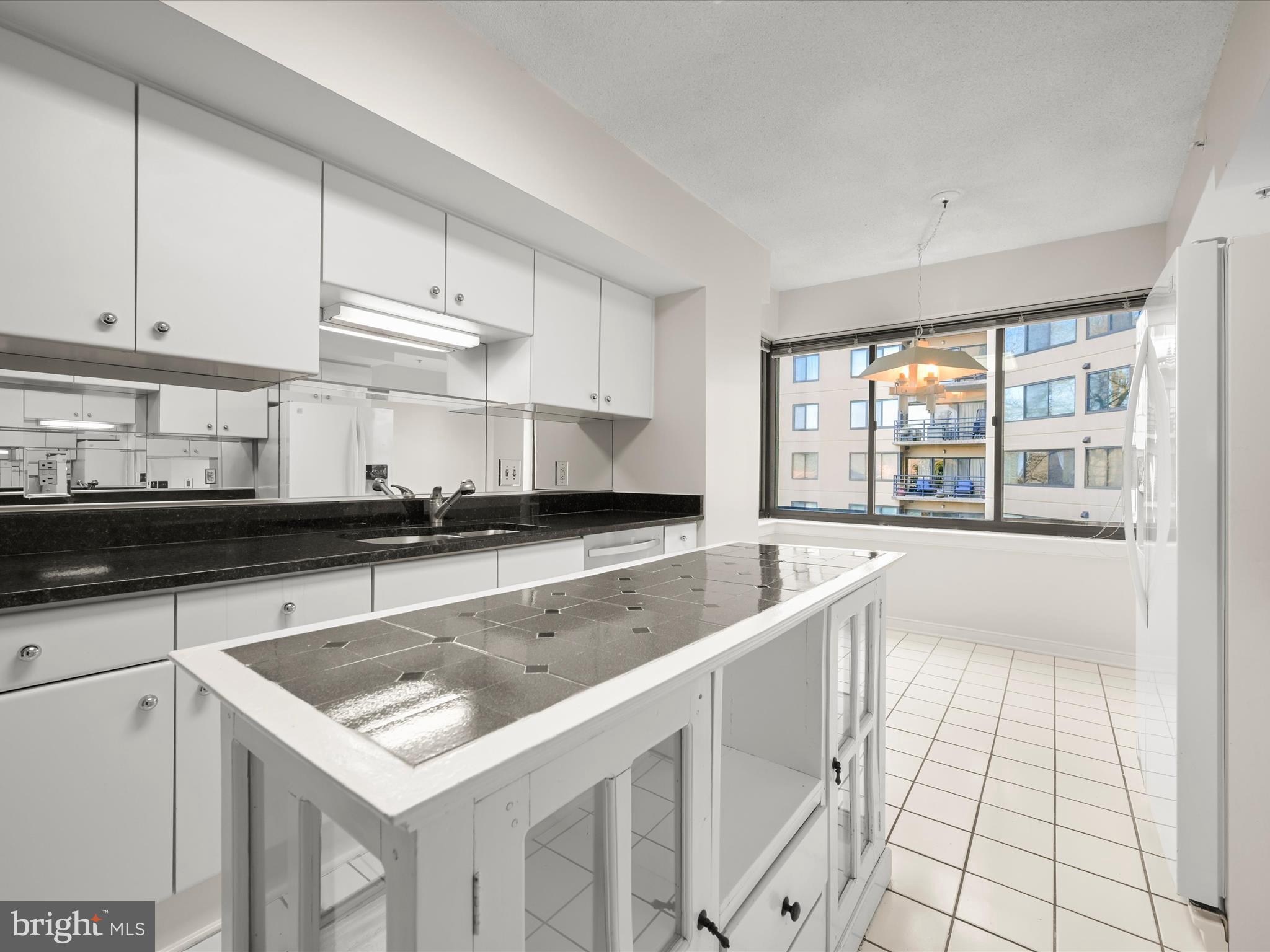 VILLAGE OF WILDE LAKE - Residential