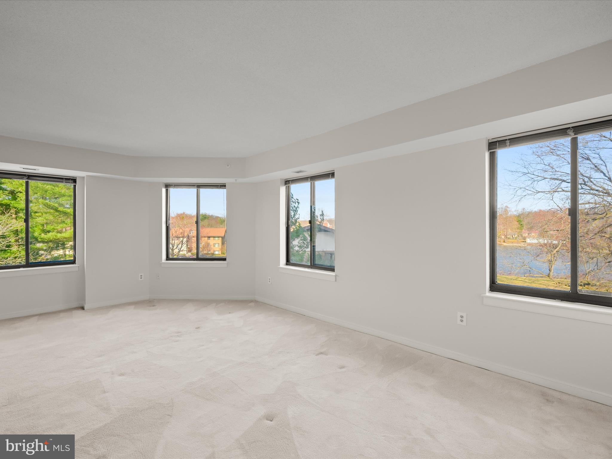 VILLAGE OF WILDE LAKE - Residential