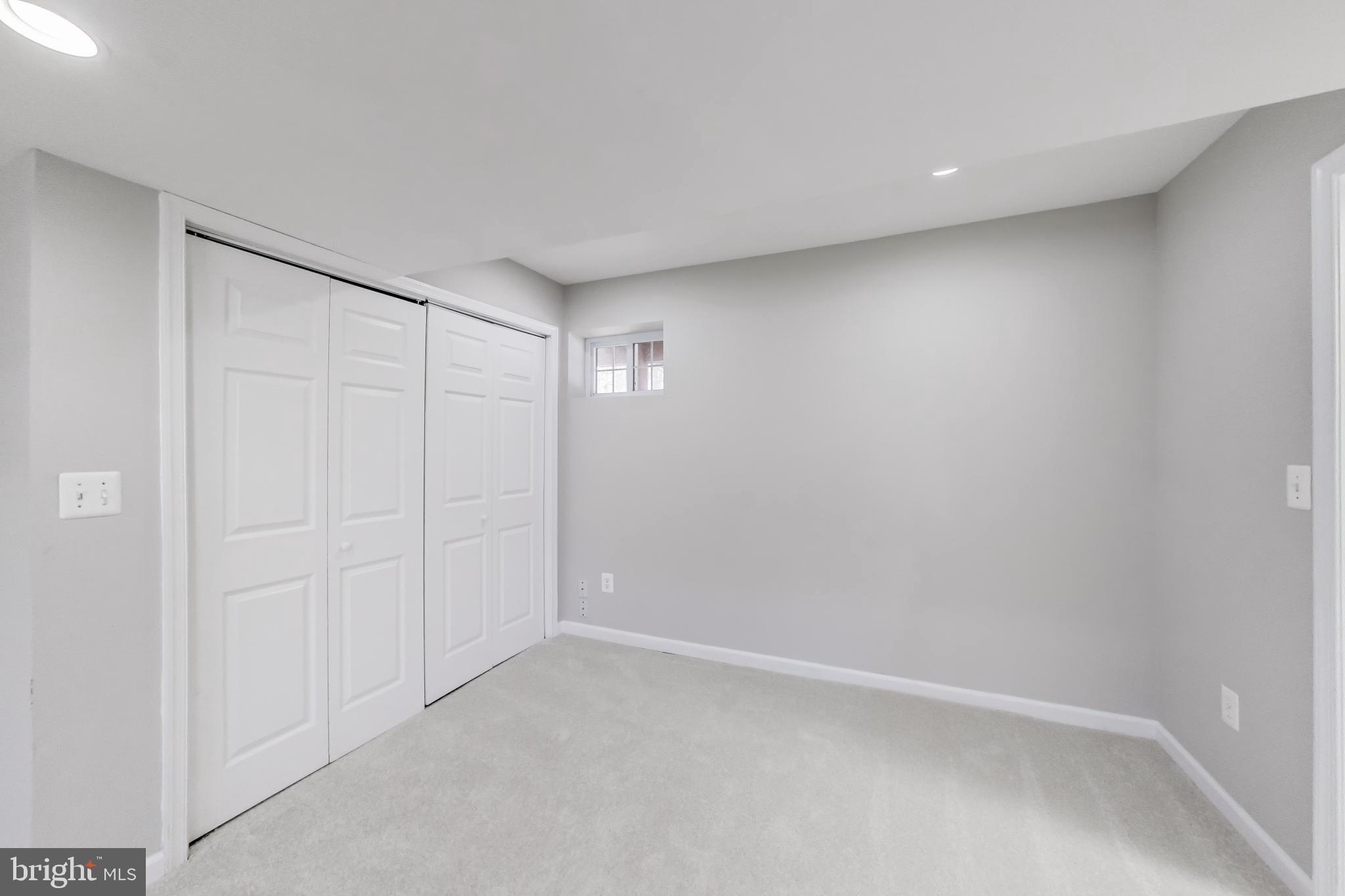 NORTH SPRINGFIELD - Residential