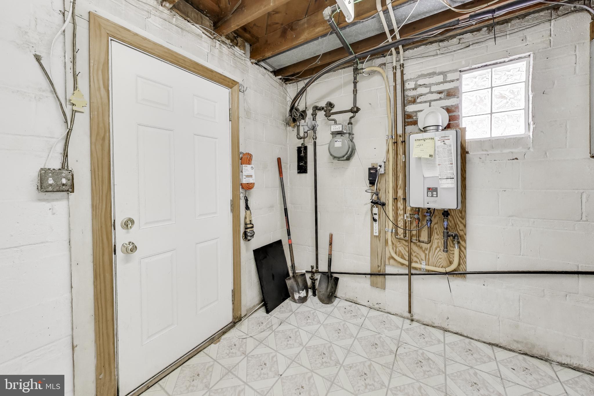 NORTH SPRINGFIELD - Residential