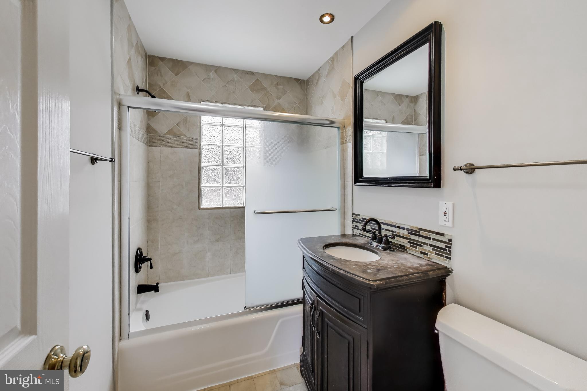 NORTH SPRINGFIELD - Residential