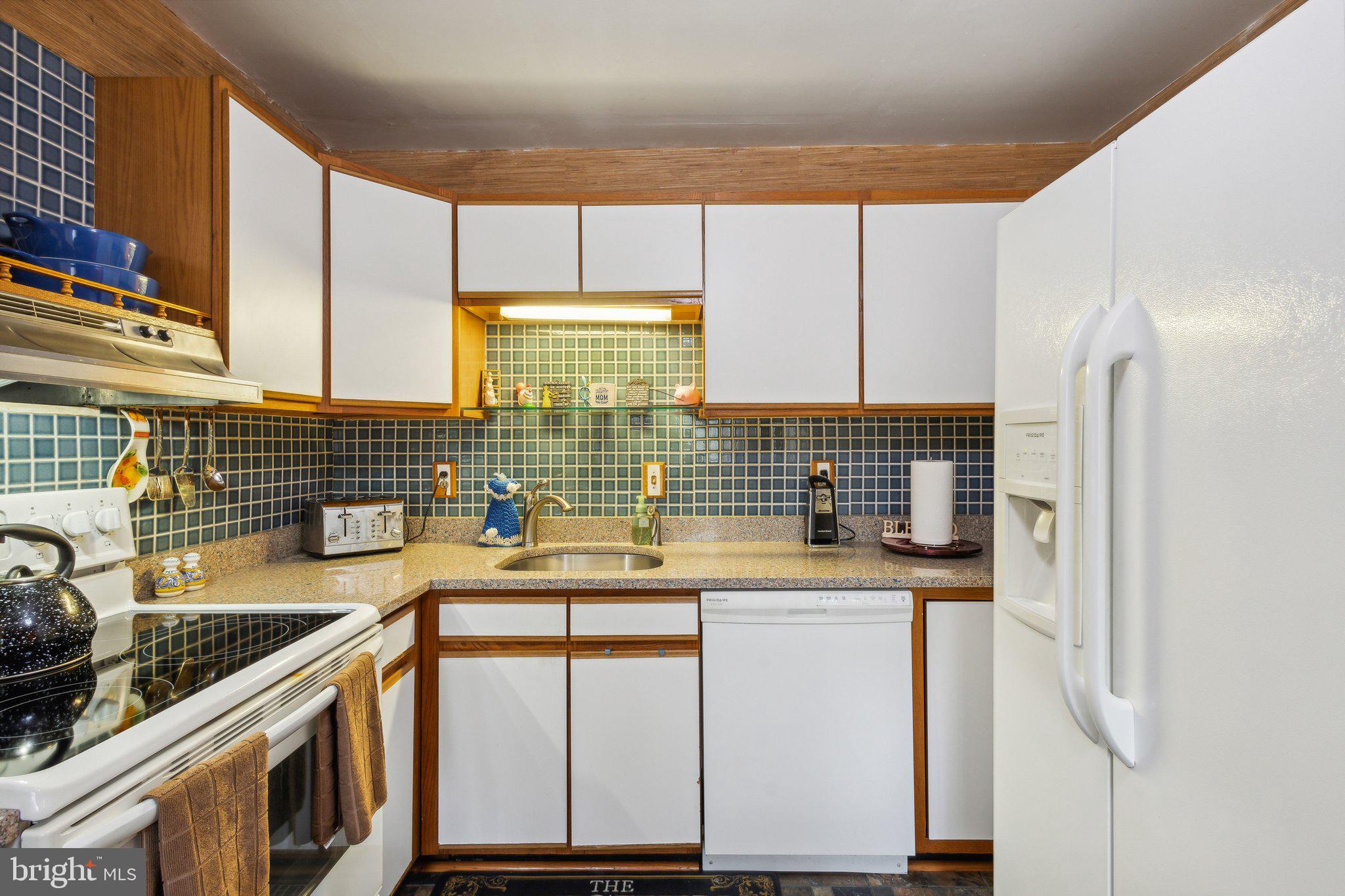 WILLOWBROOK - Residential