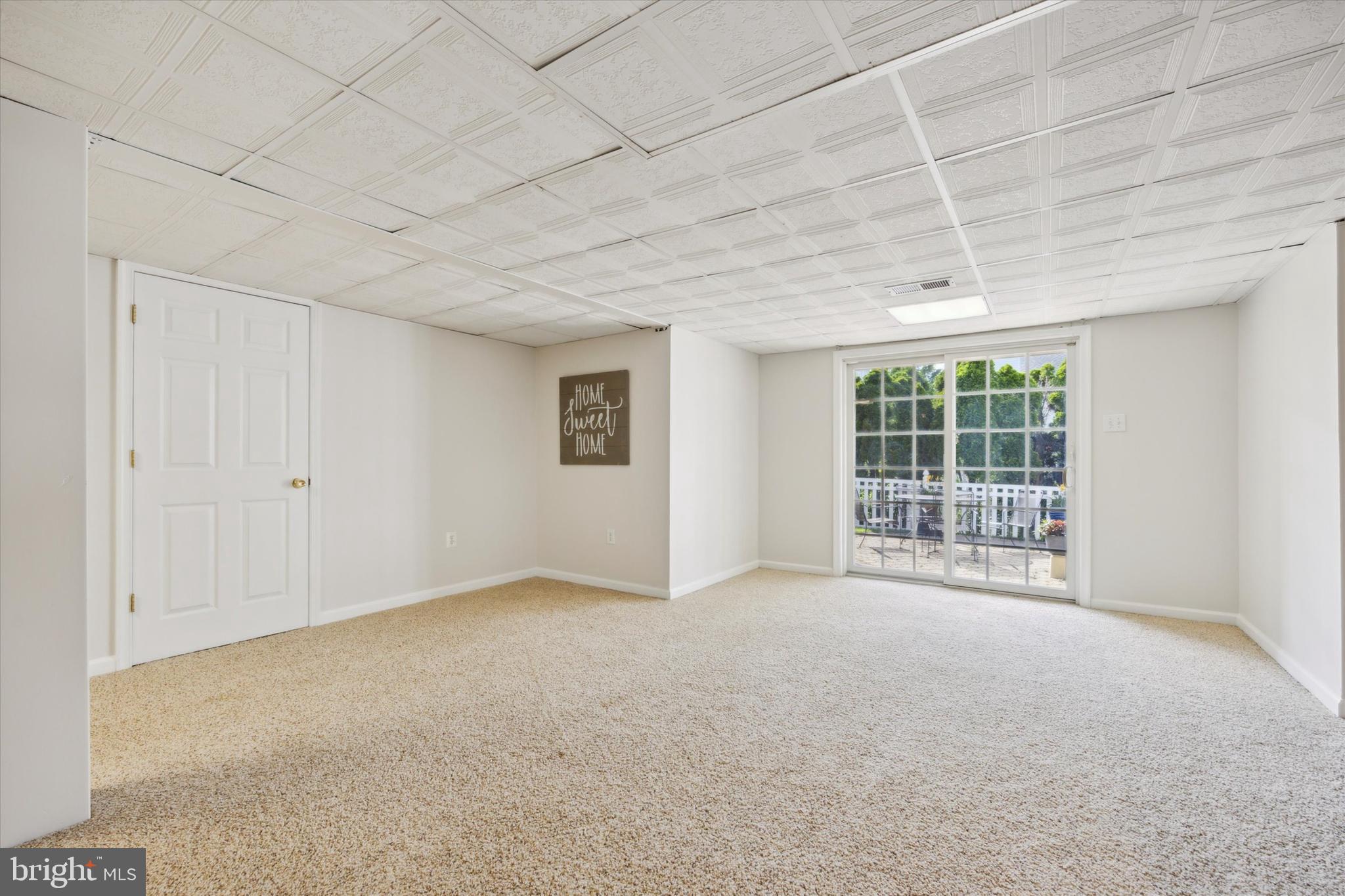 DEER RUN ESTATES - Residential