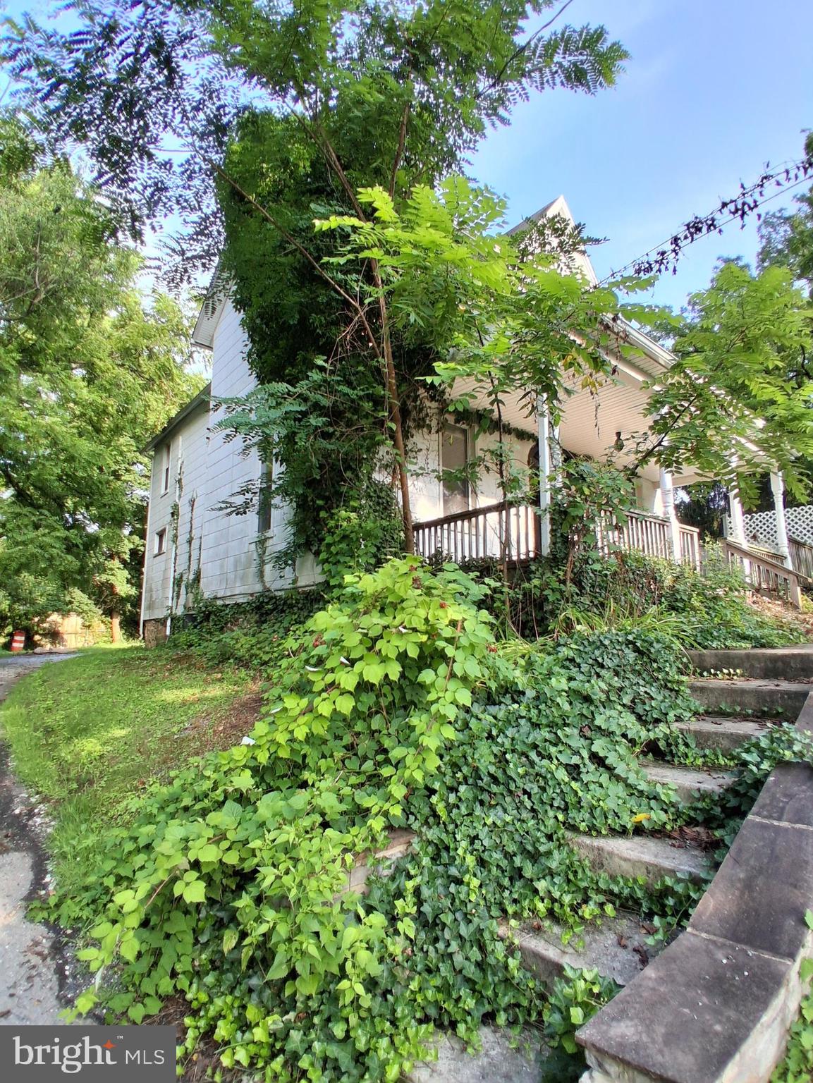 7725 YORK ROAD