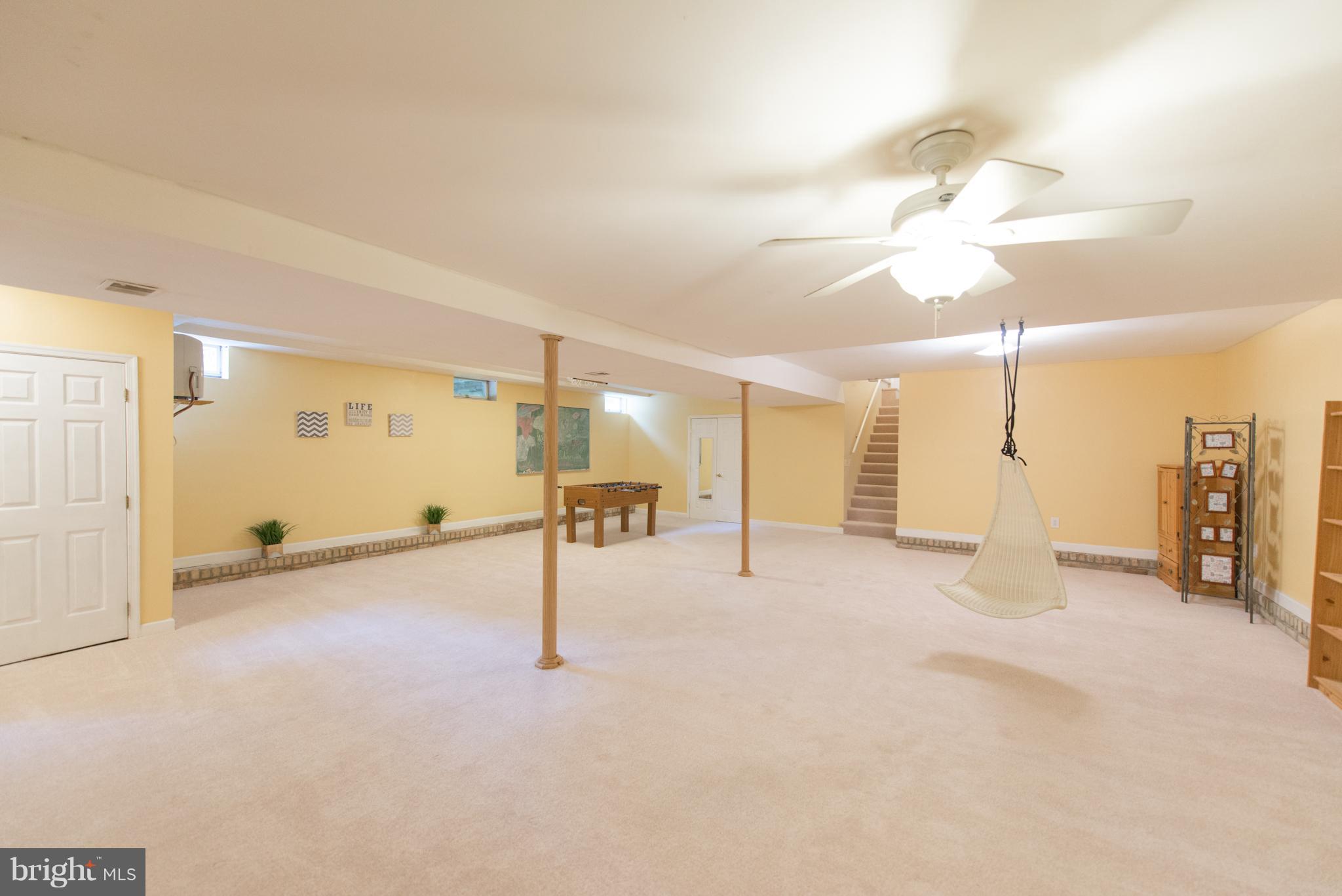 HILLSMERE SHORES - Residential