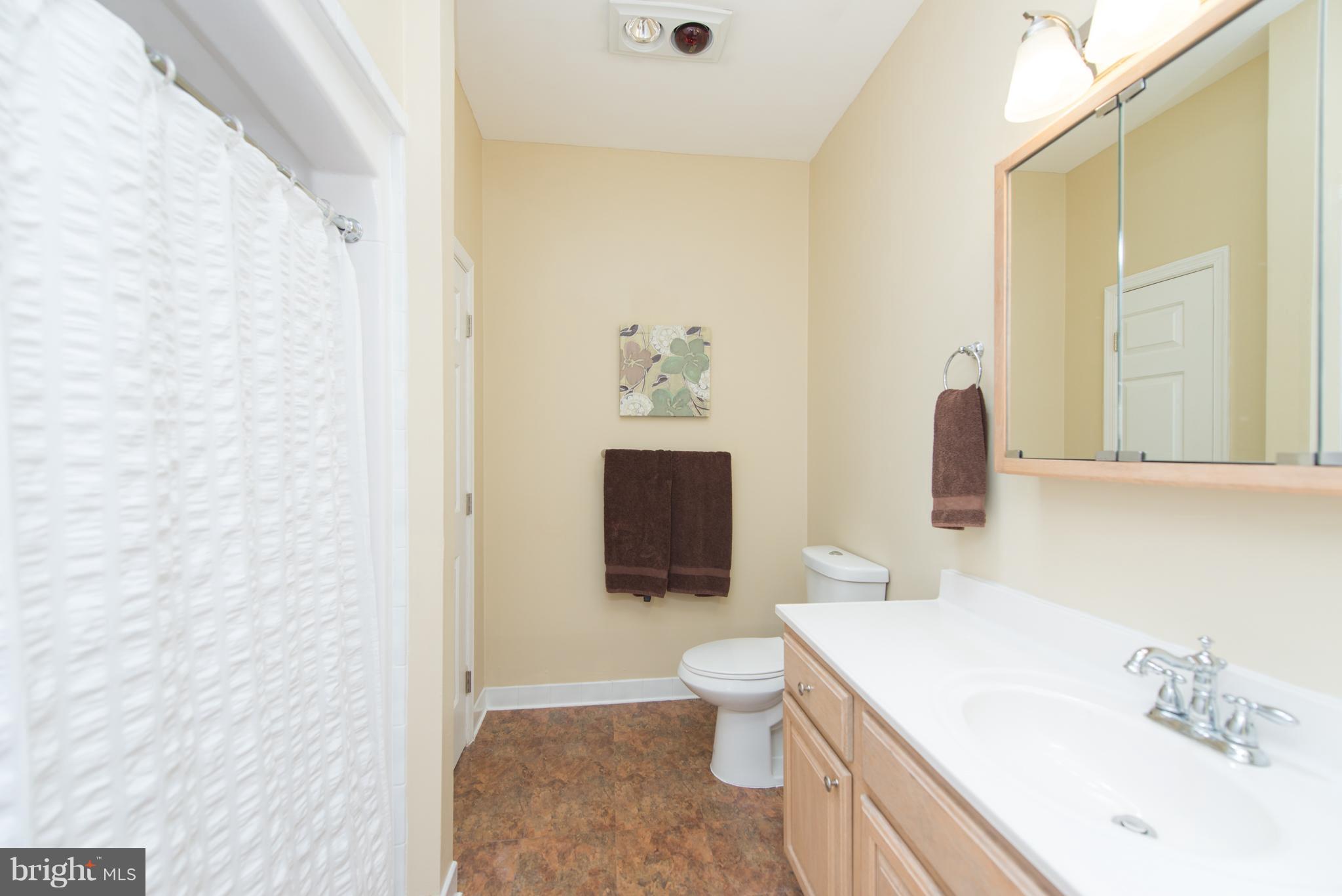 HILLSMERE SHORES - Residential