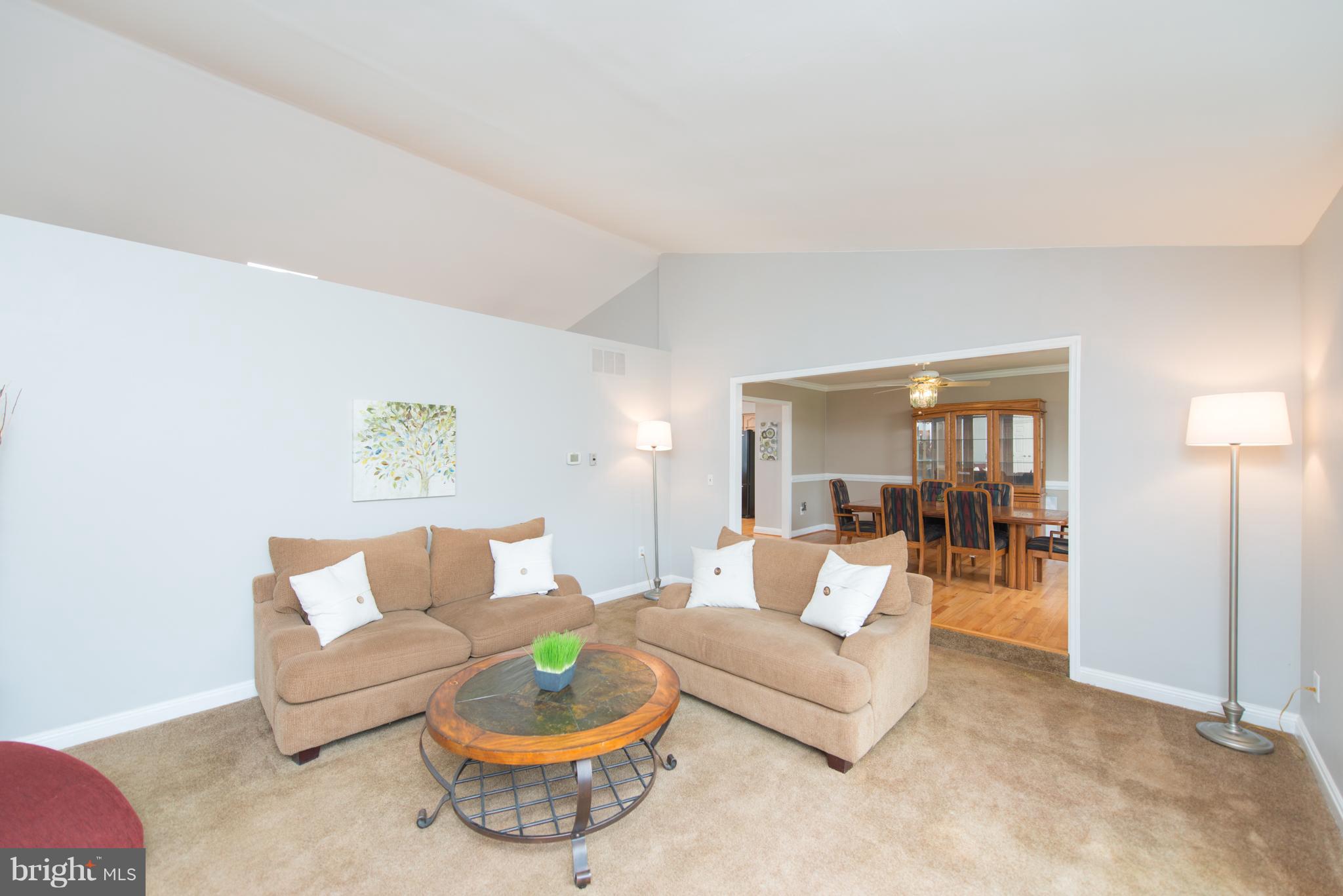 HILLSMERE SHORES - Residential