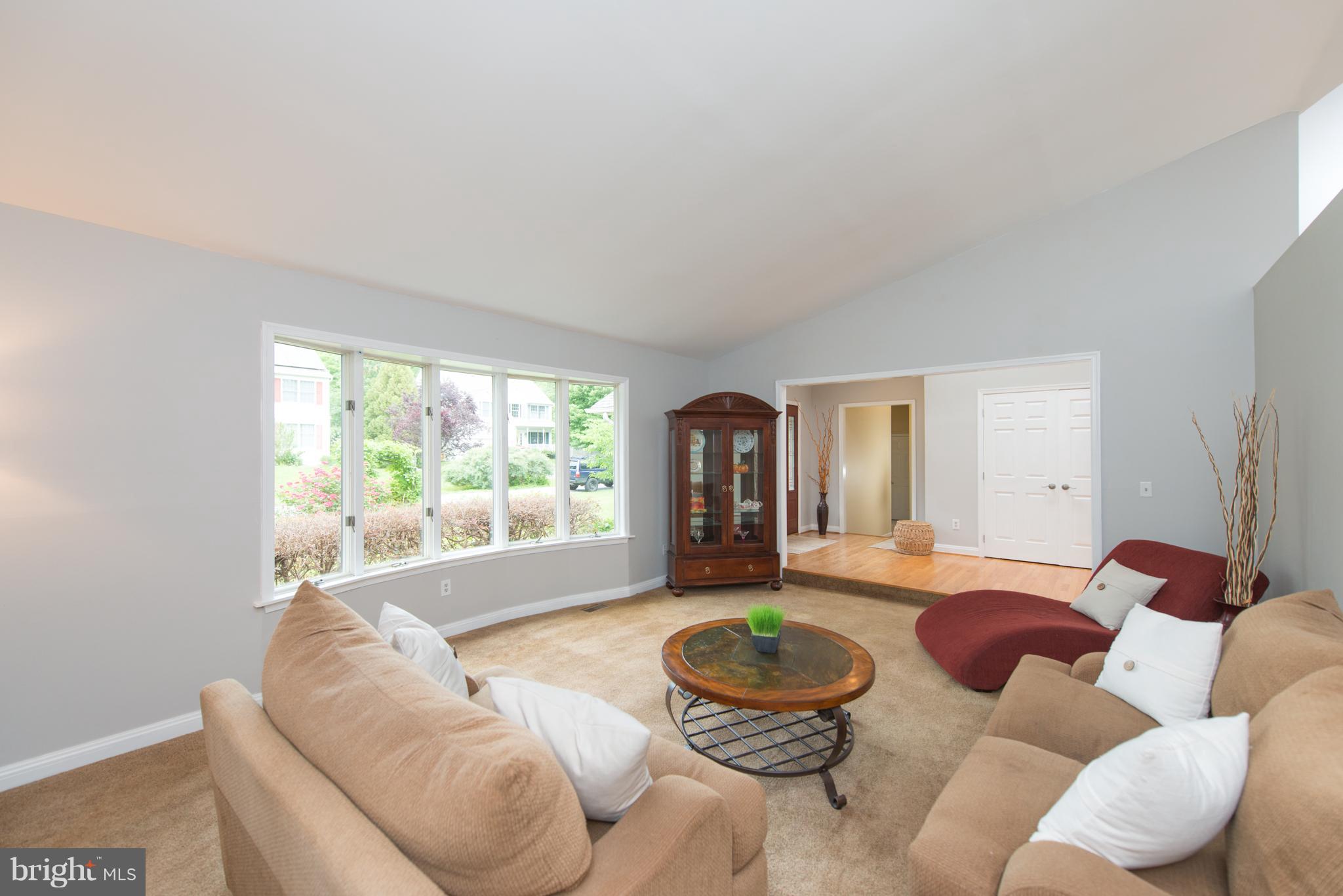 HILLSMERE SHORES - Residential