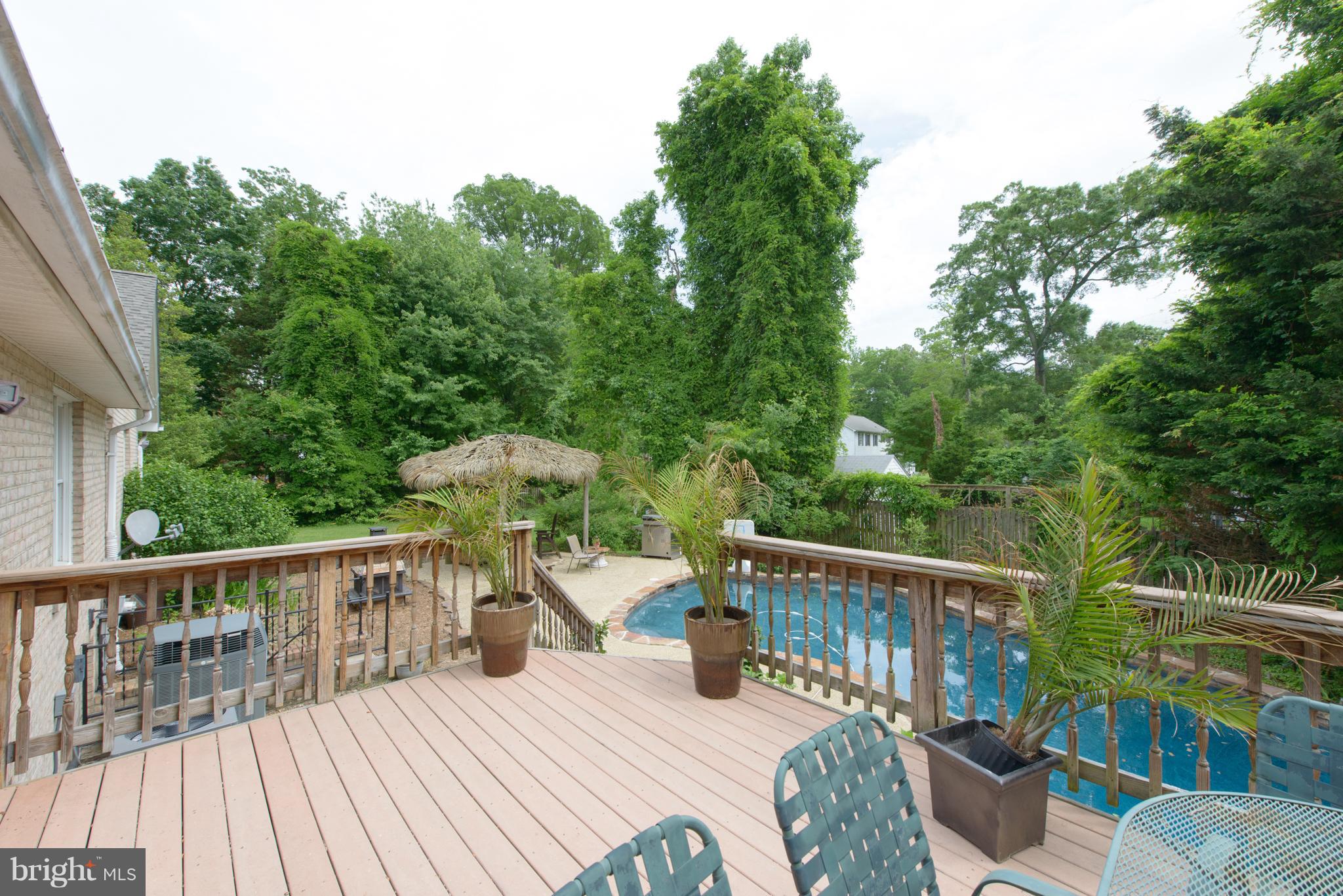 HILLSMERE SHORES - Residential