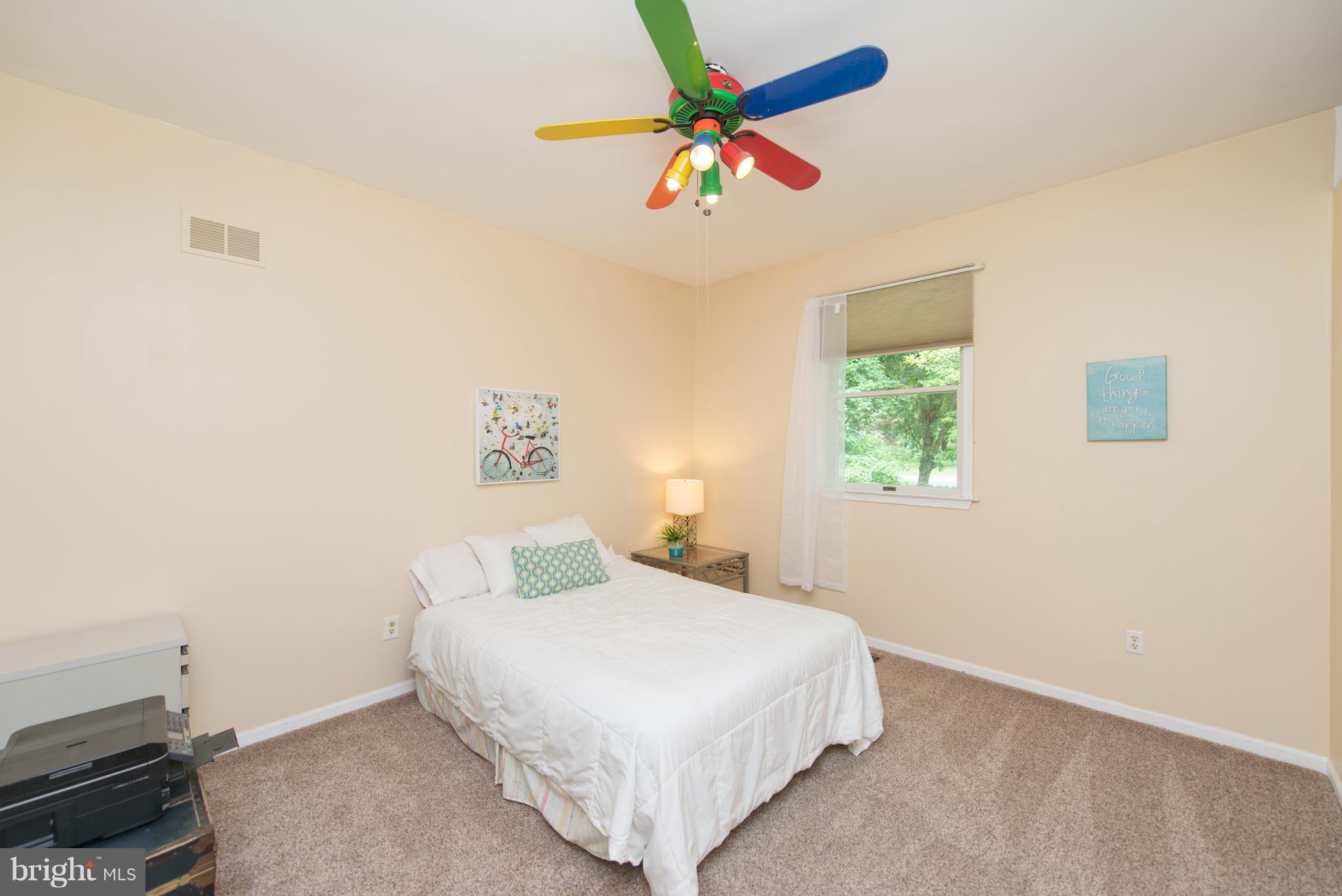 HILLSMERE SHORES - Residential