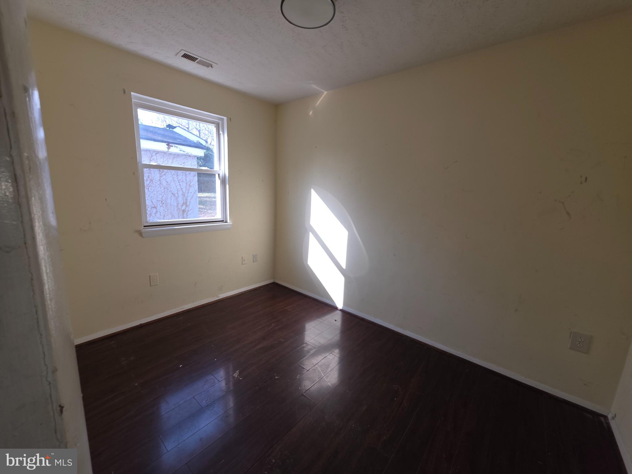 WHITE SANDS - Residential