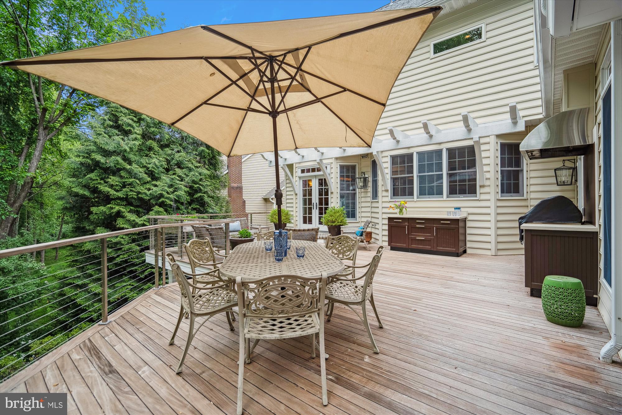 VILLAGE OF RIVER HILL - Residential